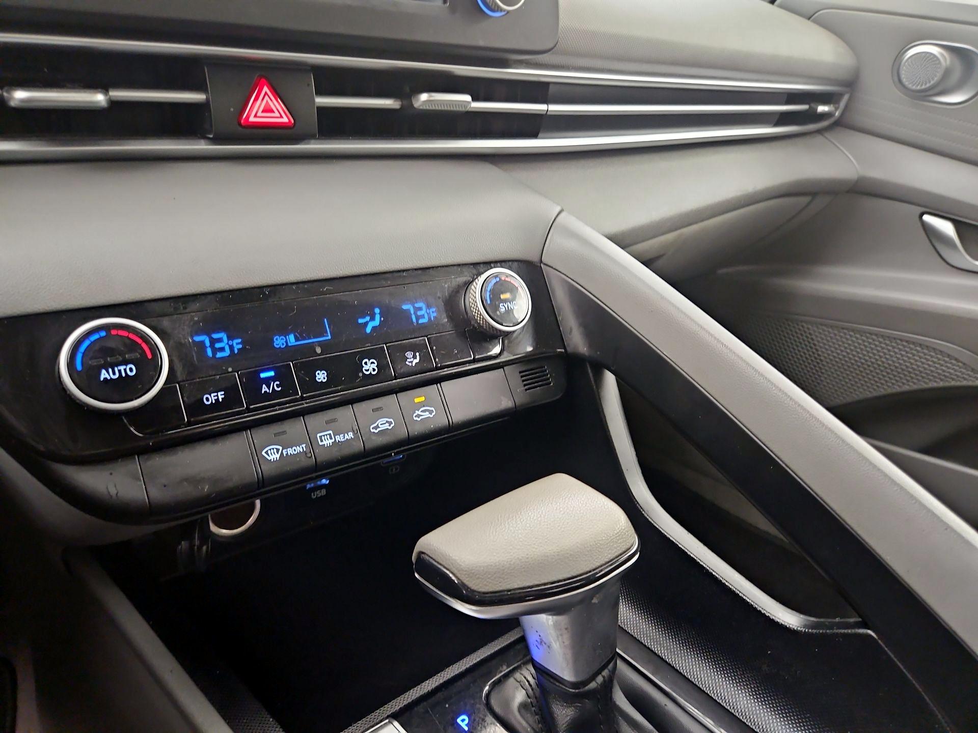 Thumbnail: 2021 Hyundai Elantra - 16