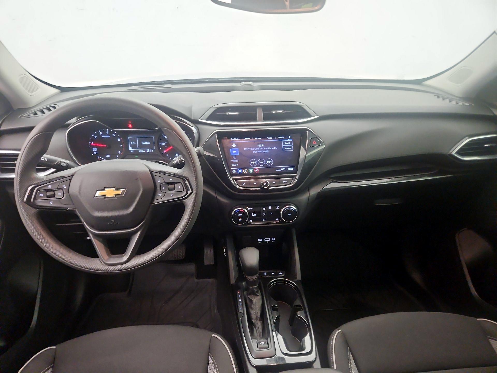 Thumbnail: 2023 Chevrolet TrailBlazer - 9