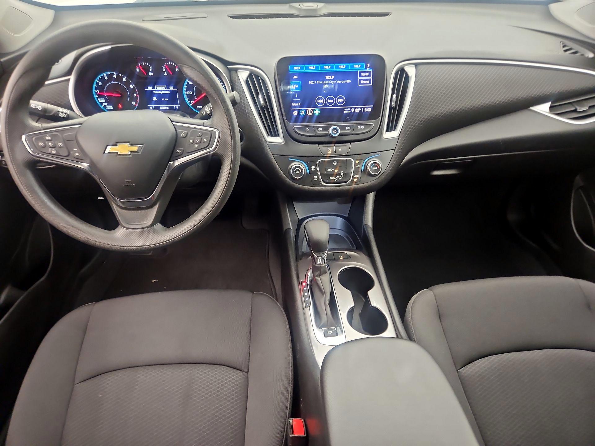 Thumbnail: 2023 Chevrolet Malibu - 9