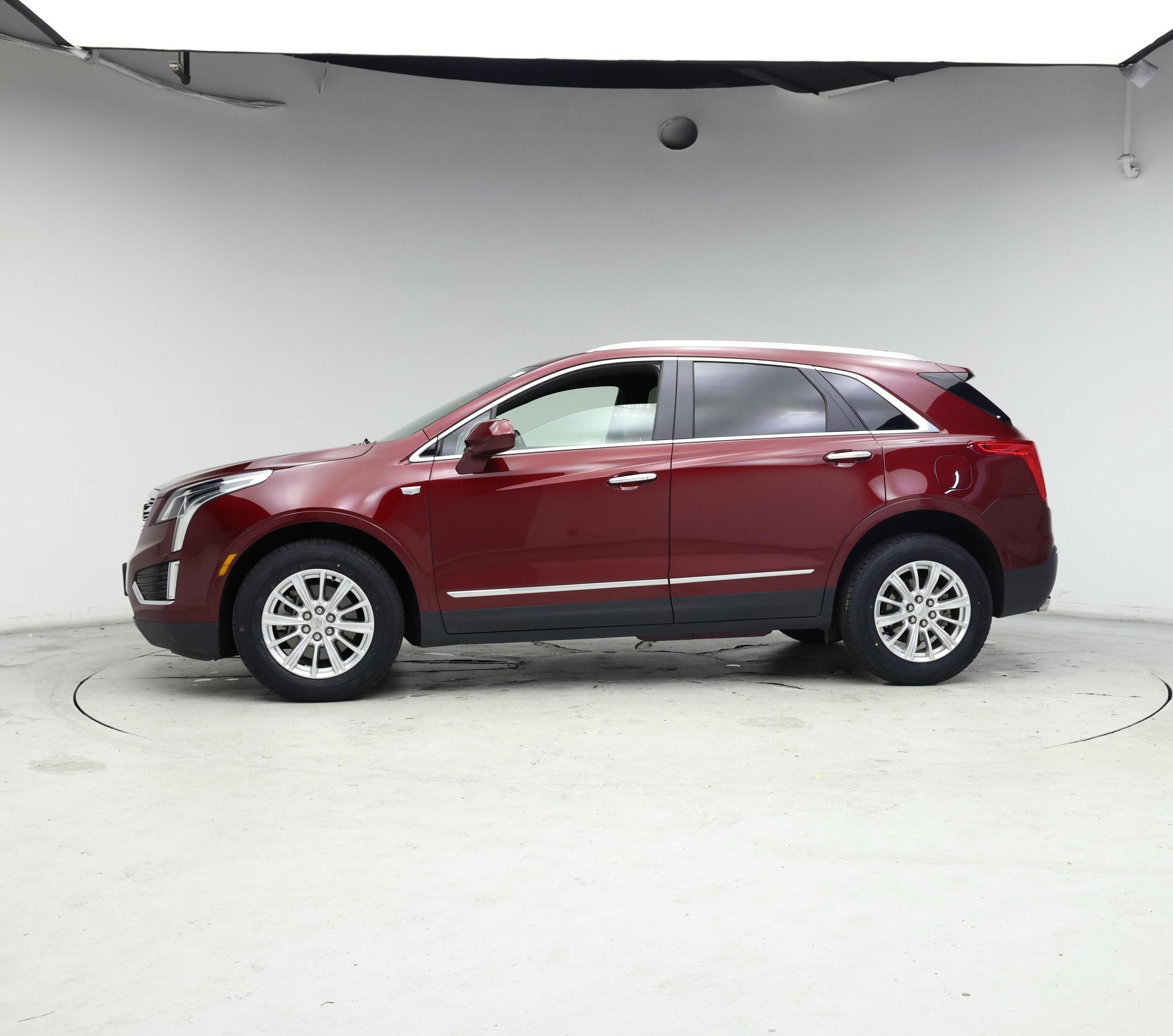 Thumbnail: 2017 Cadillac XT5 - 3