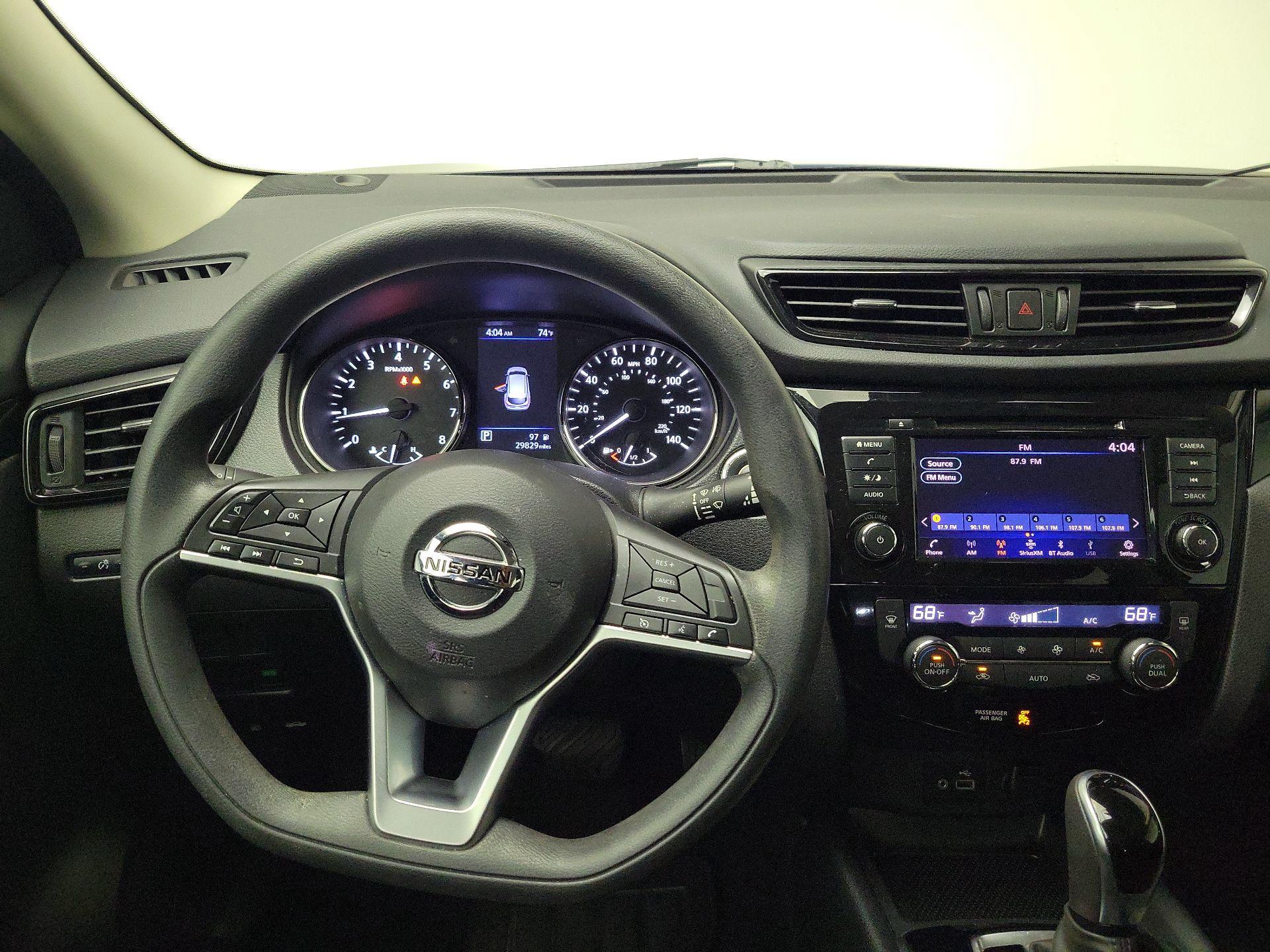Thumbnail: 2019 Nissan Rogue Sport - 10