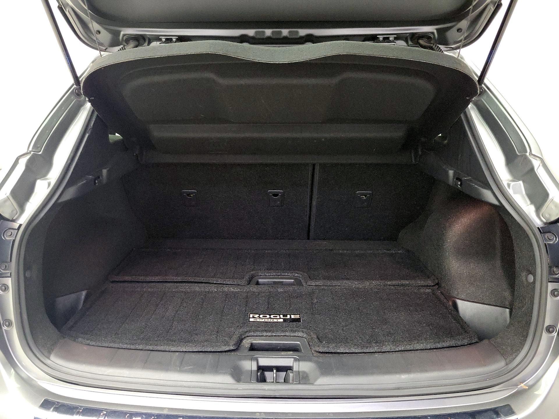 Thumbnail: 2019 Nissan Rogue Sport - 20