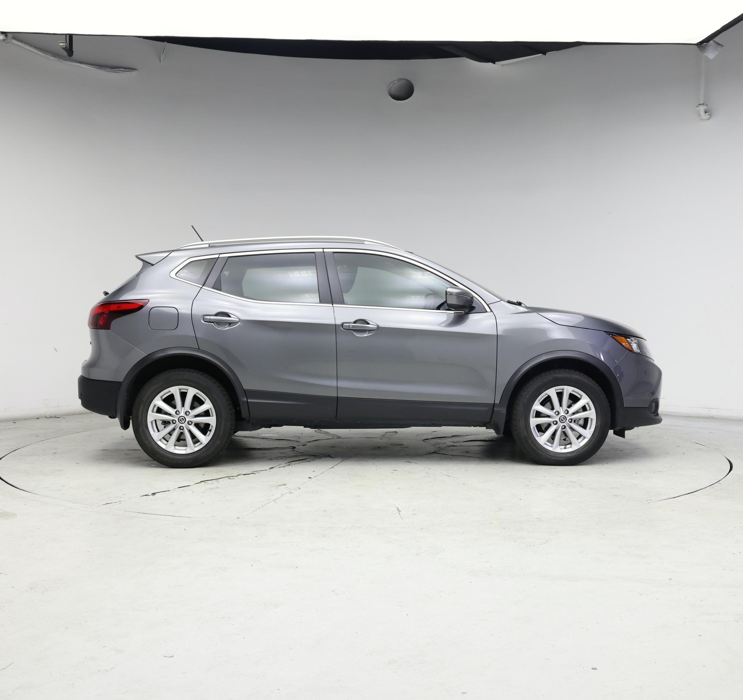 Thumbnail: 2019 Nissan Rogue Sport - 7