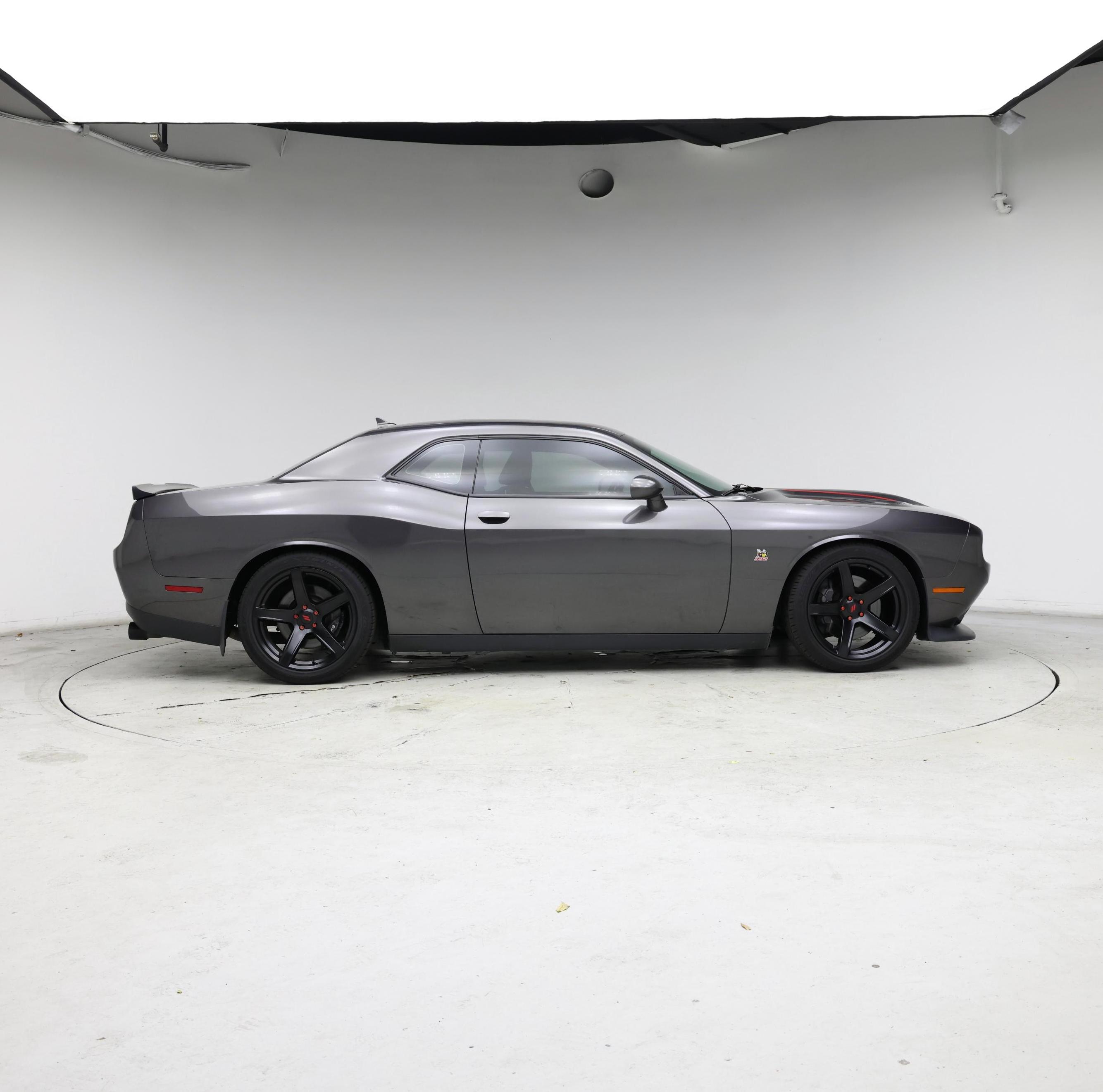 Thumbnail: 2021 Dodge Challenger - 7