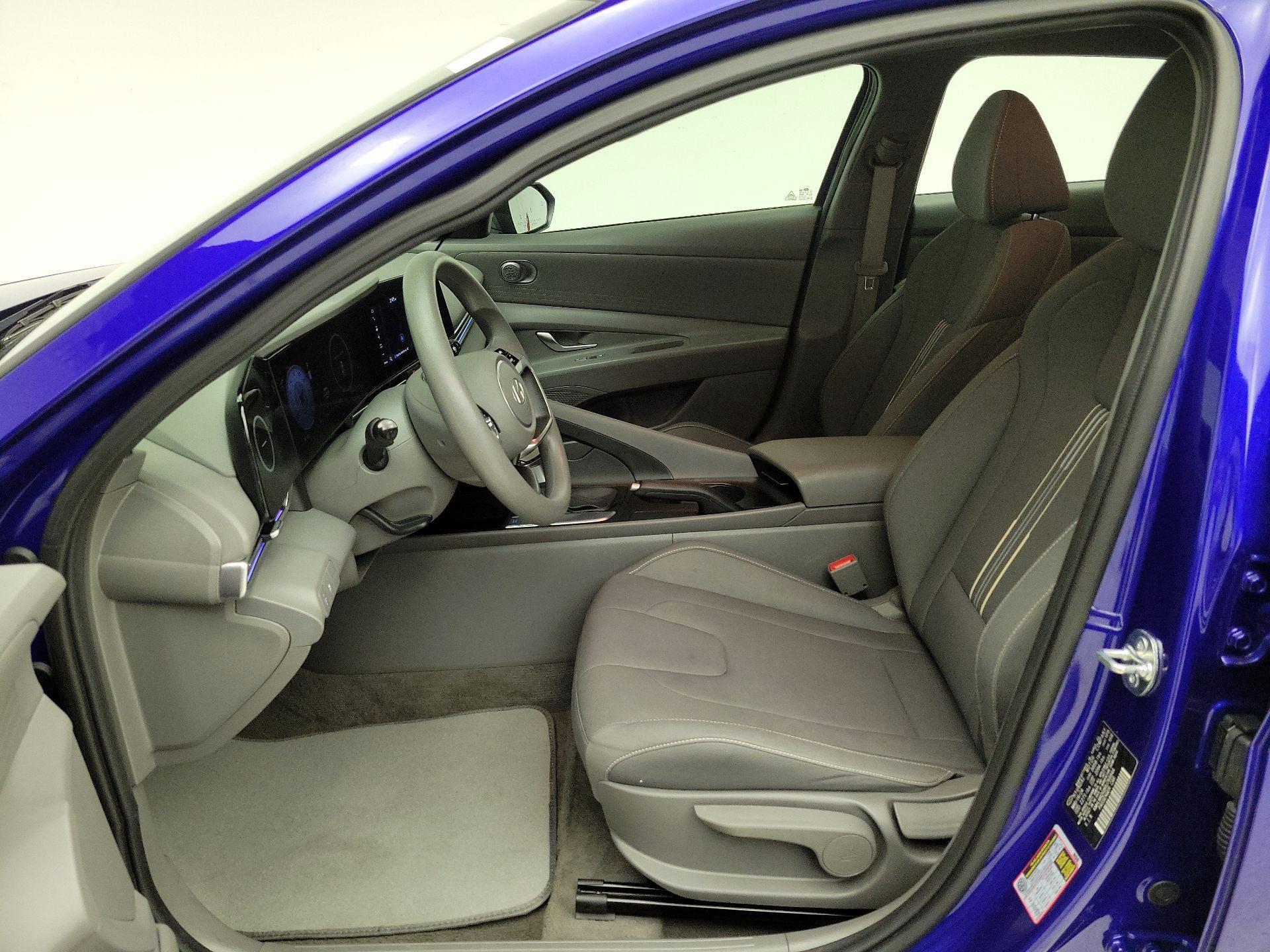 Thumbnail: 2024 Hyundai Elantra - 11