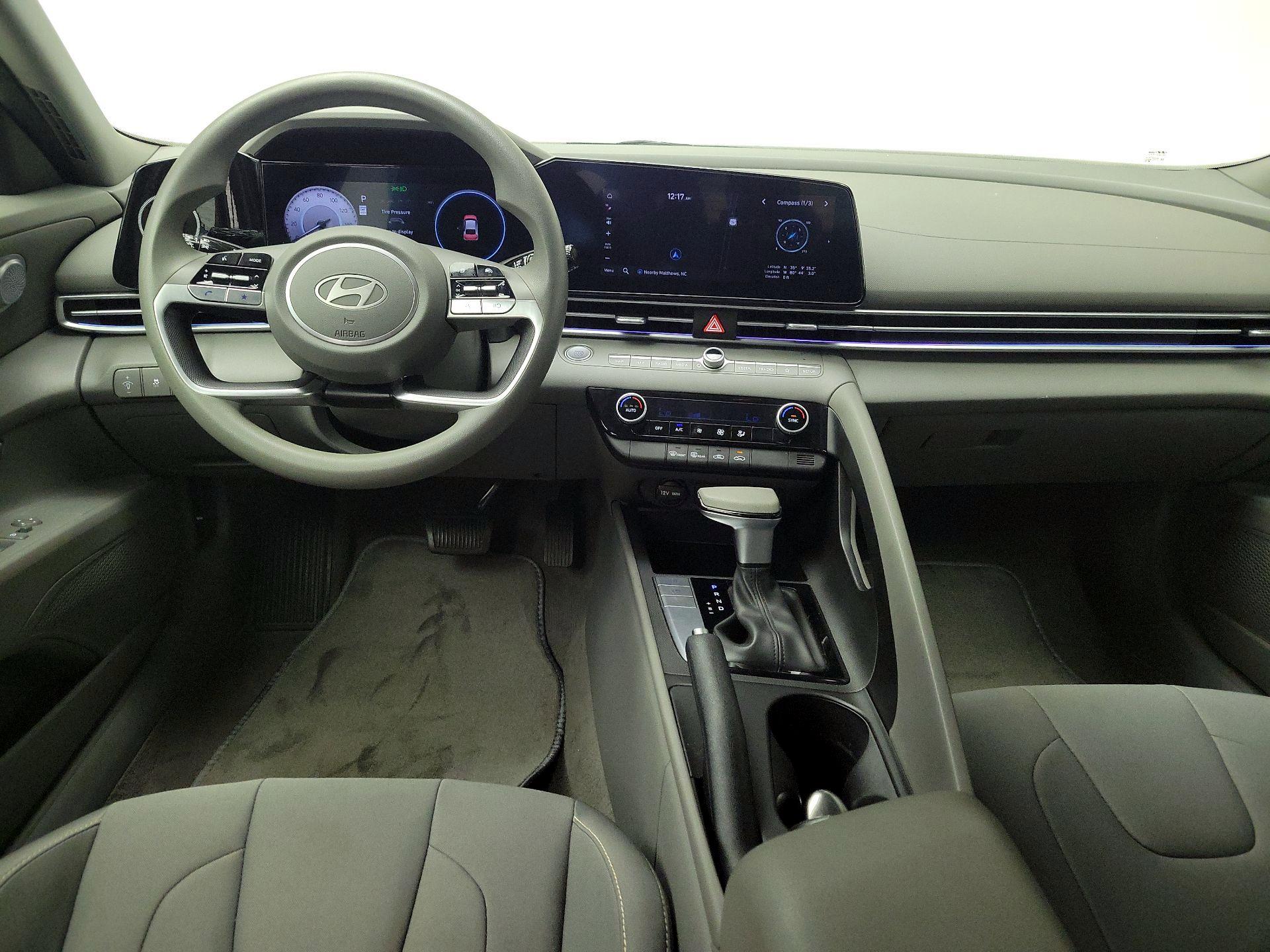 Thumbnail: 2024 Hyundai Elantra - 9