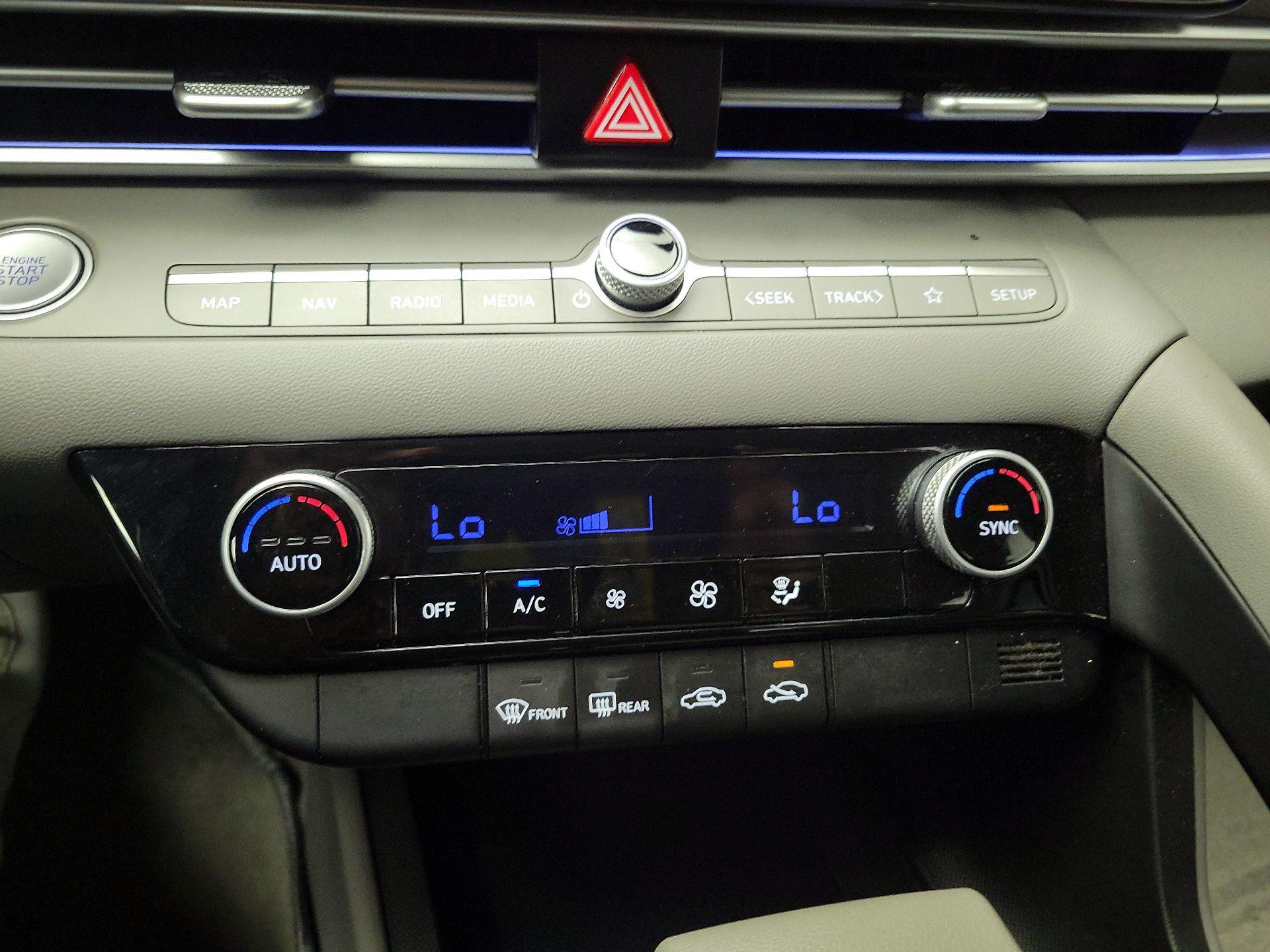 Thumbnail: 2024 Hyundai Elantra - 16