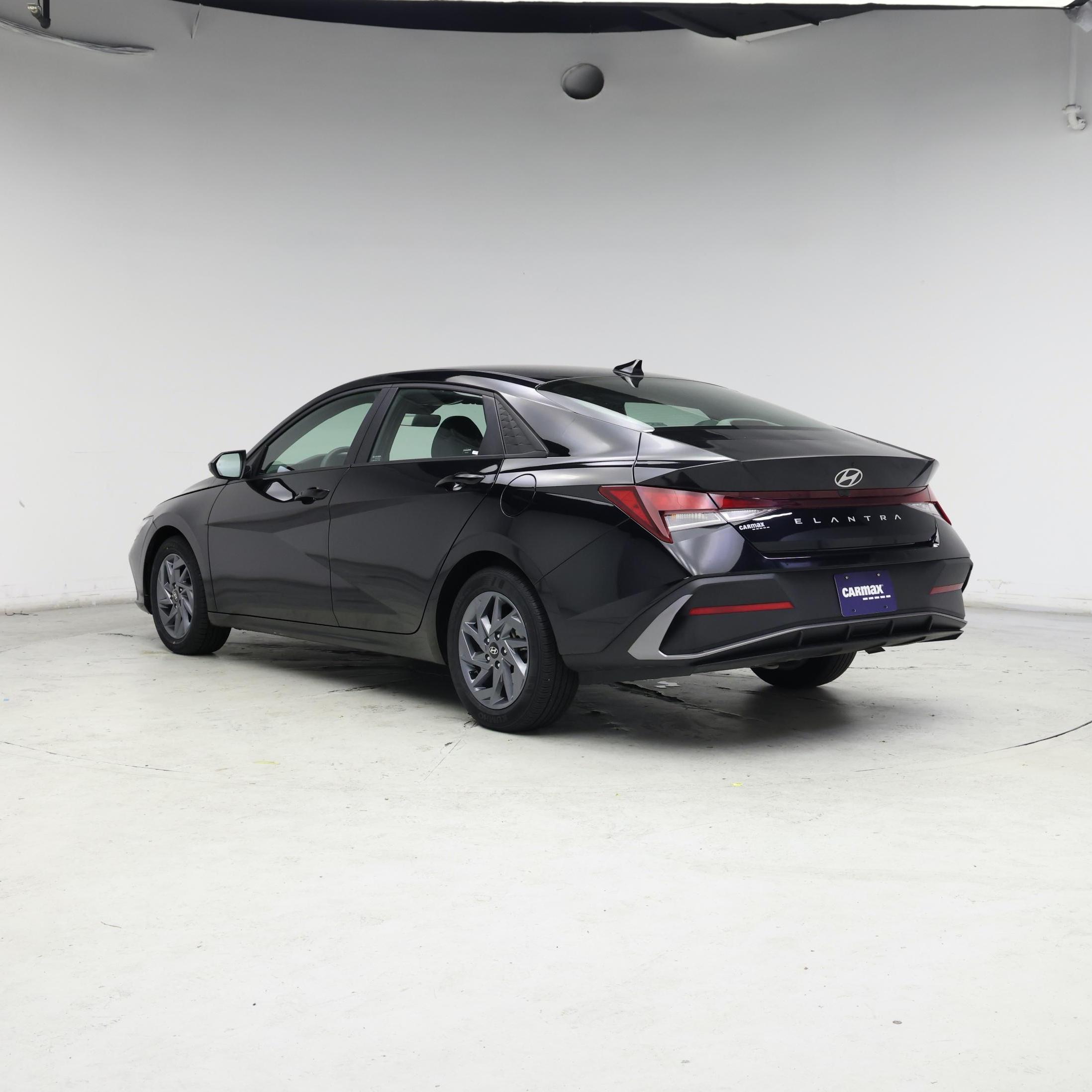 Thumbnail: 2024 Hyundai Elantra - 2