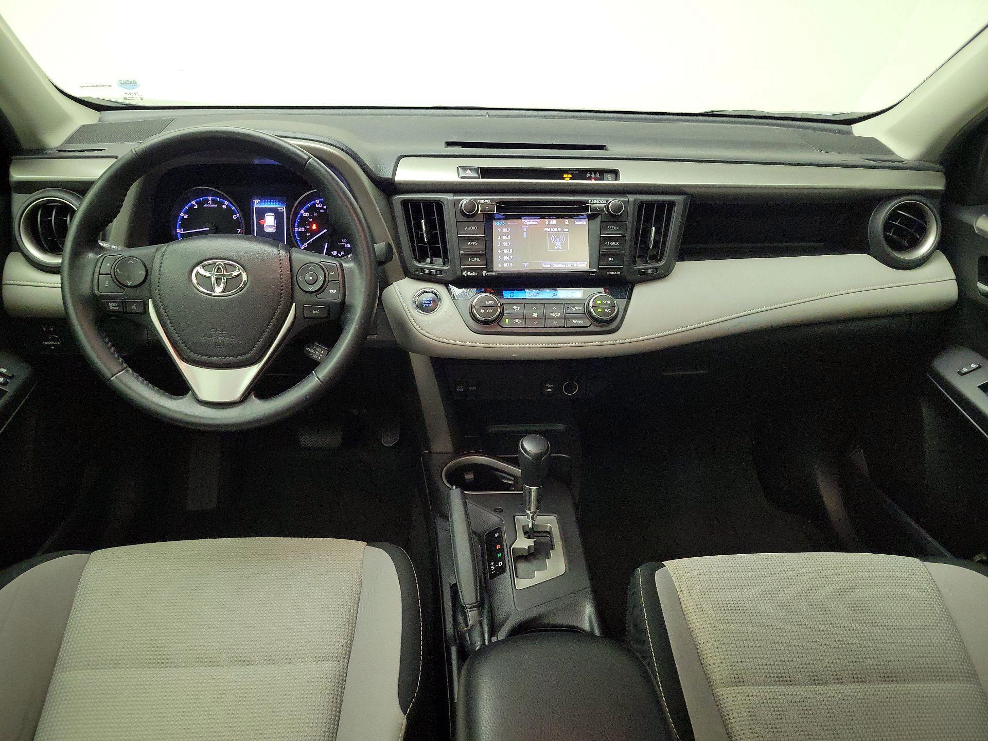 Thumbnail: 2018 Toyota RAV4 - 9