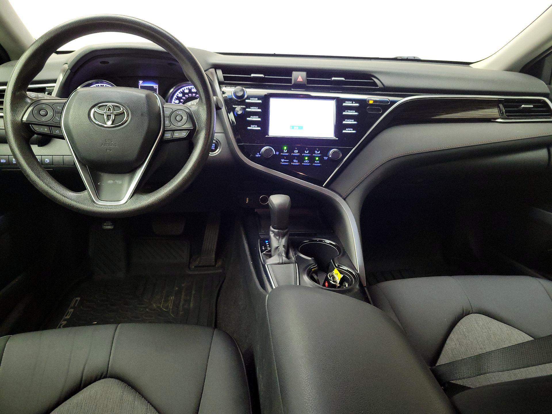 Thumbnail: 2018 Toyota Camry - 9