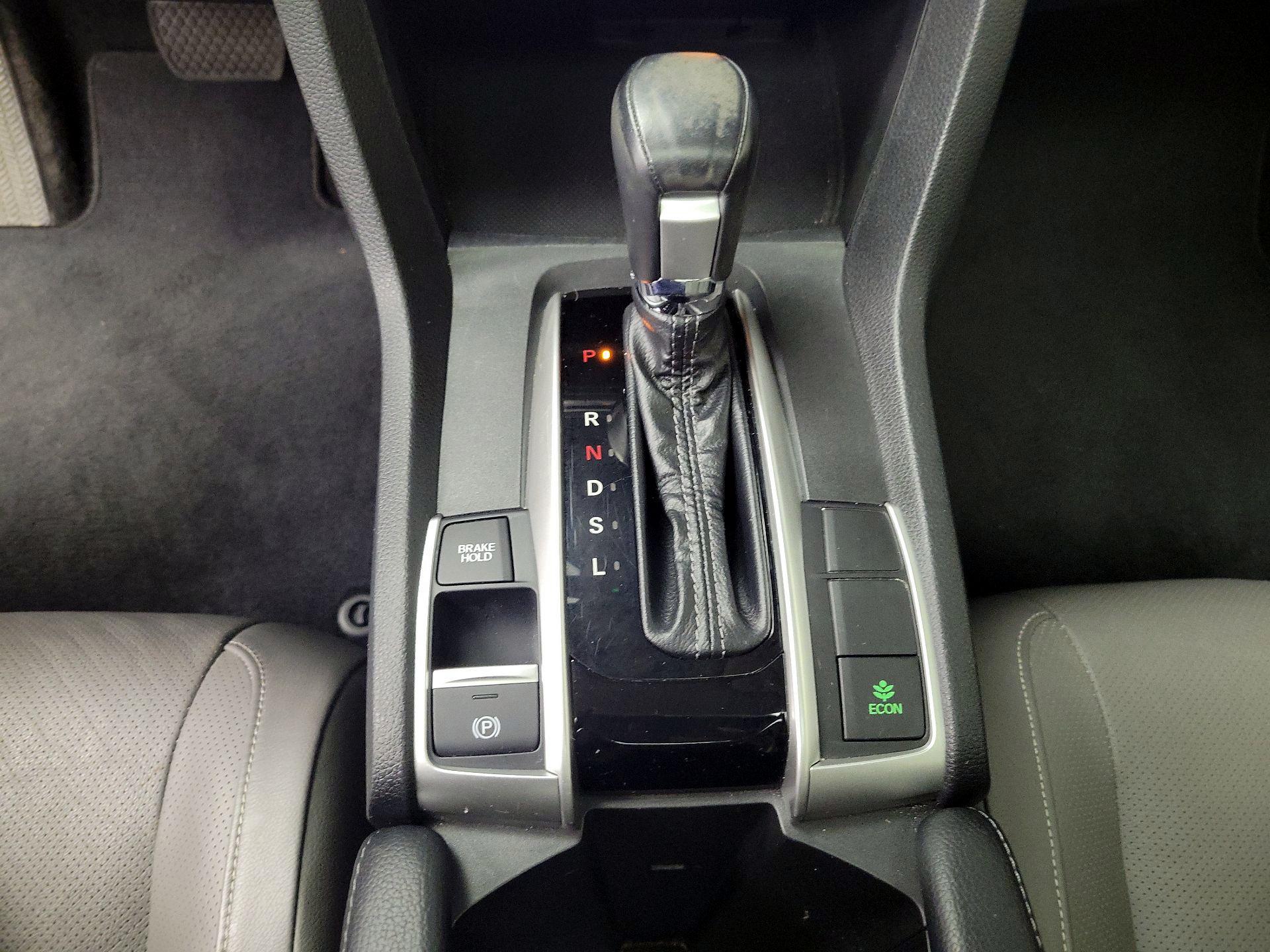 Thumbnail: 2019 Honda Civic - 17