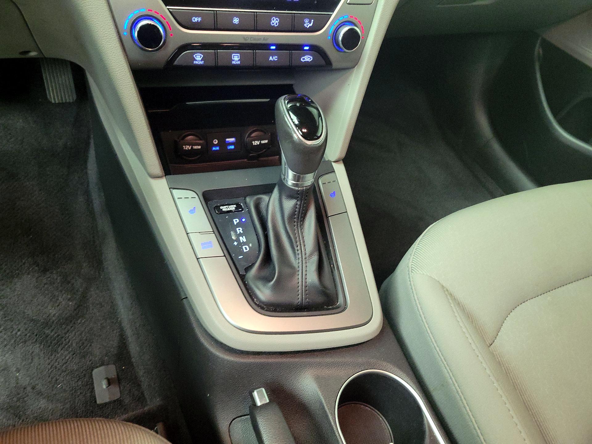 Thumbnail: 2018 Hyundai Elantra - 17