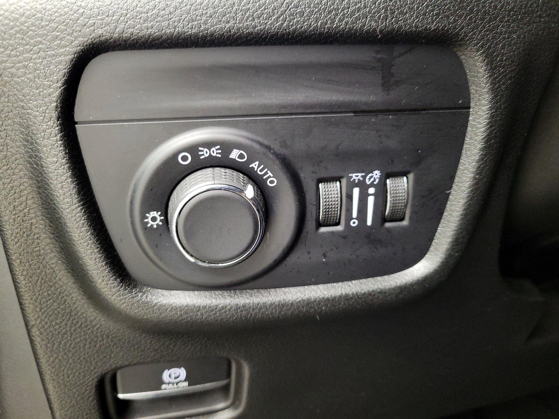 Thumbnail: 2023 Jeep Grand Cherokee - 13