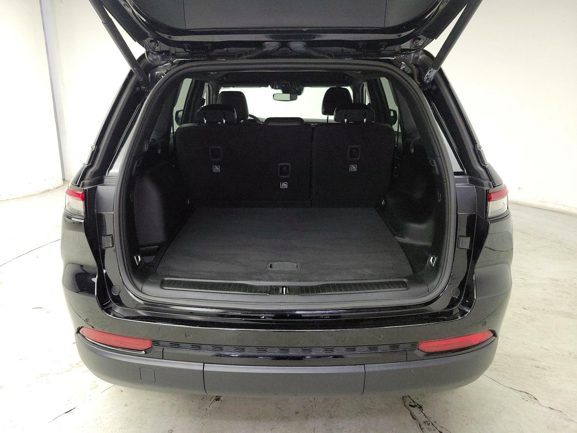 Thumbnail: 2023 Jeep Grand Cherokee - 20