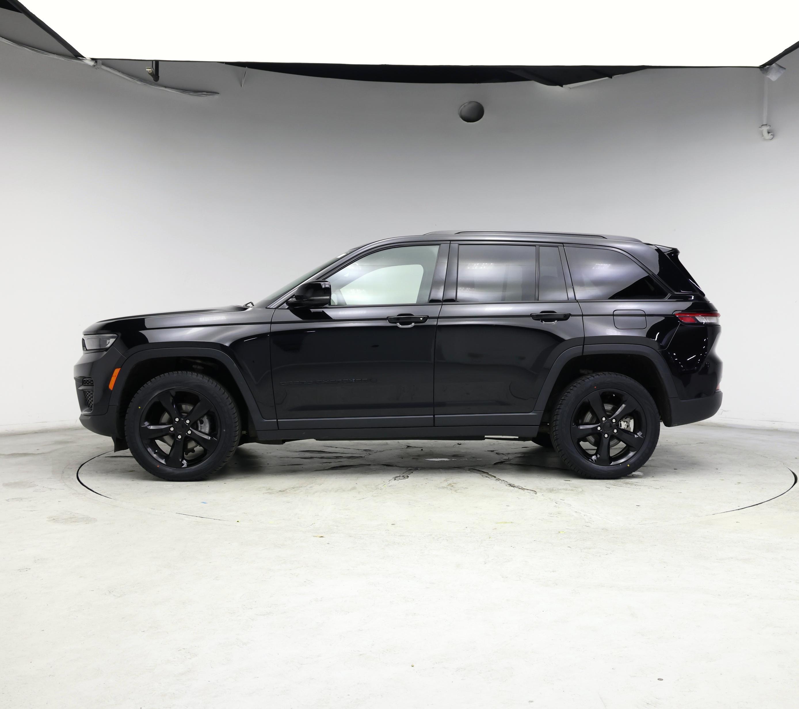 Thumbnail: 2023 Jeep Grand Cherokee - 3