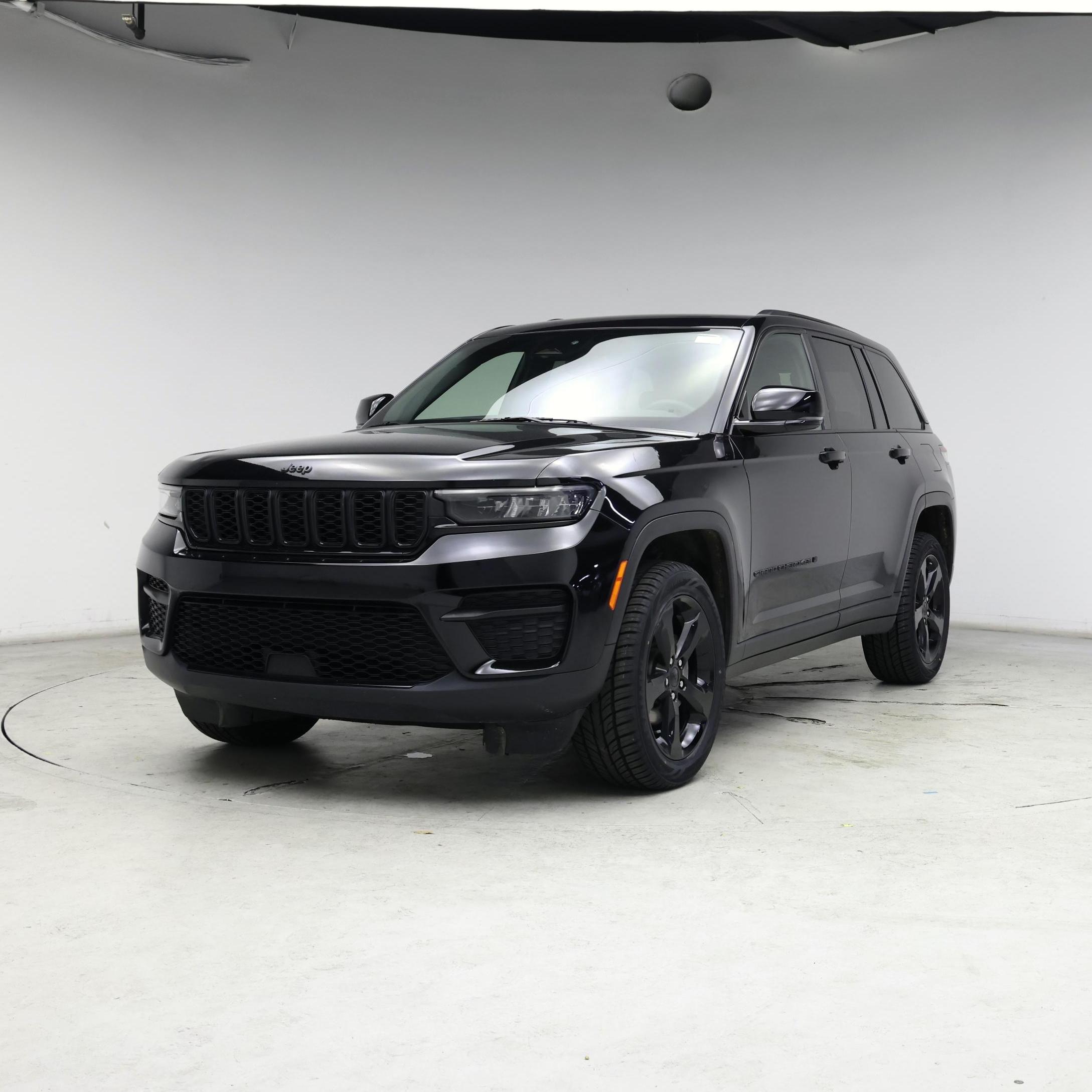 Thumbnail: 2023 Jeep Grand Cherokee - 4