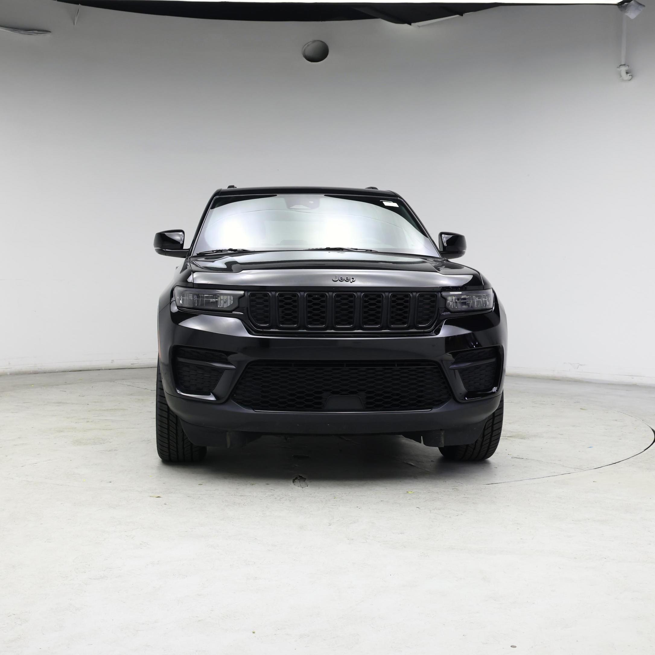 Thumbnail: 2023 Jeep Grand Cherokee - 5