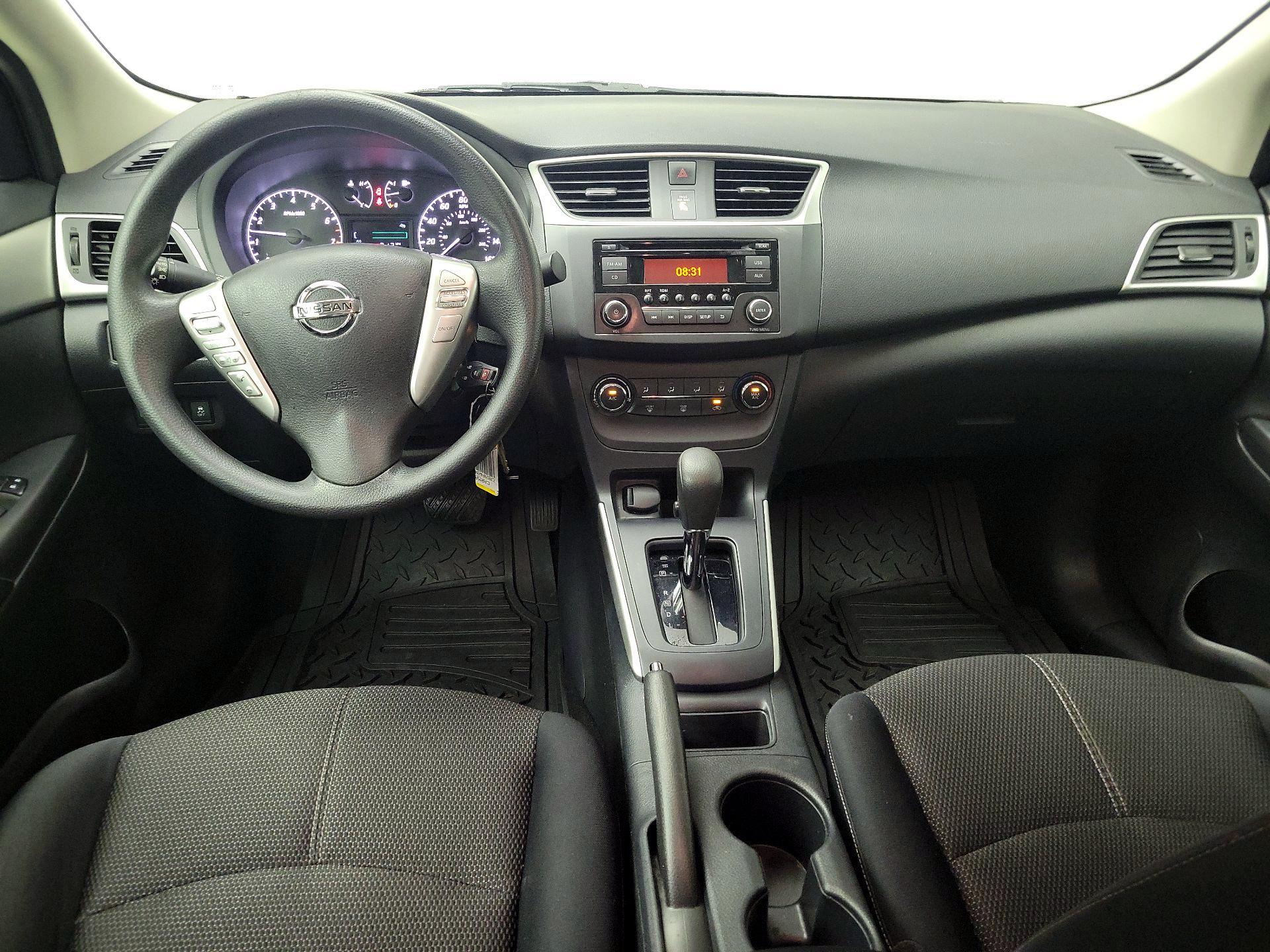 Thumbnail: 2017 Nissan Sentra - 9