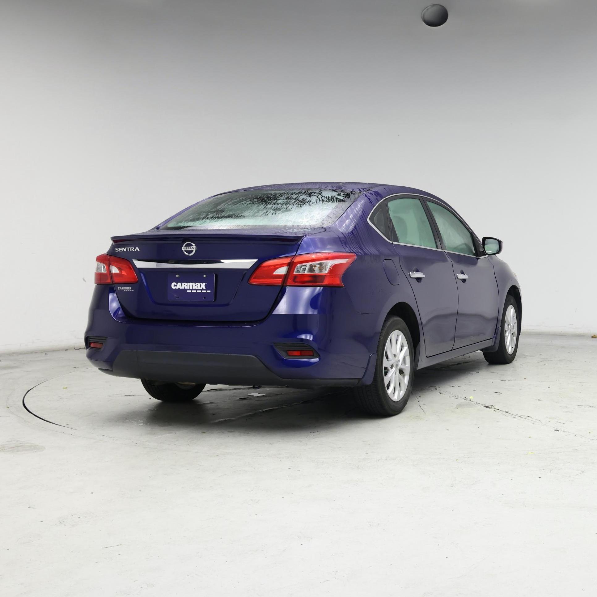 Thumbnail: 2017 Nissan Sentra - 8
