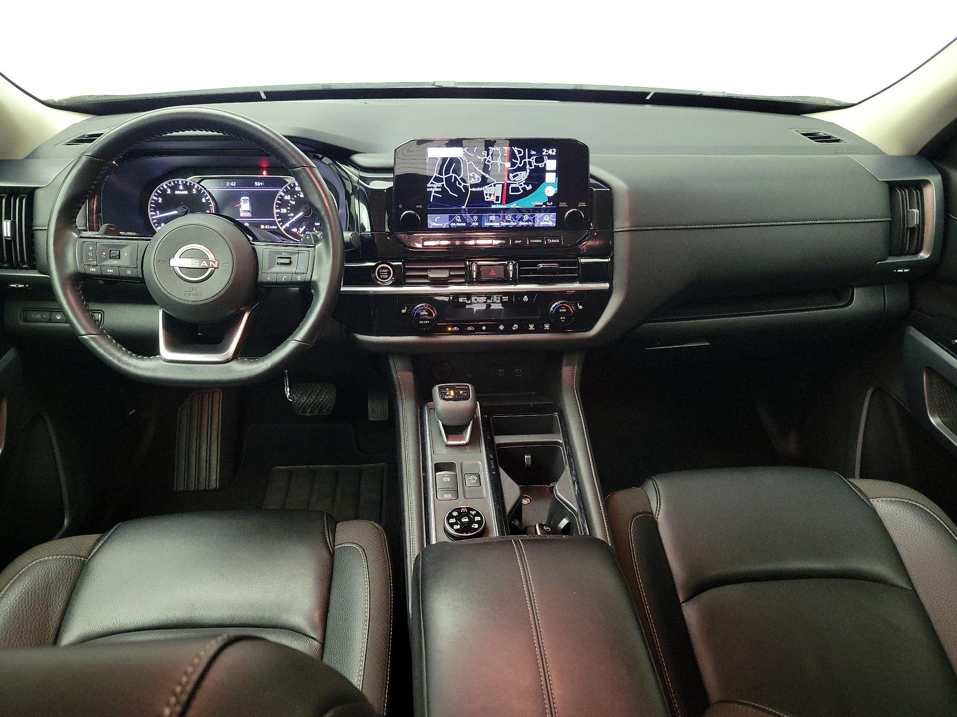 Thumbnail: 2023 Nissan Pathfinder - 9