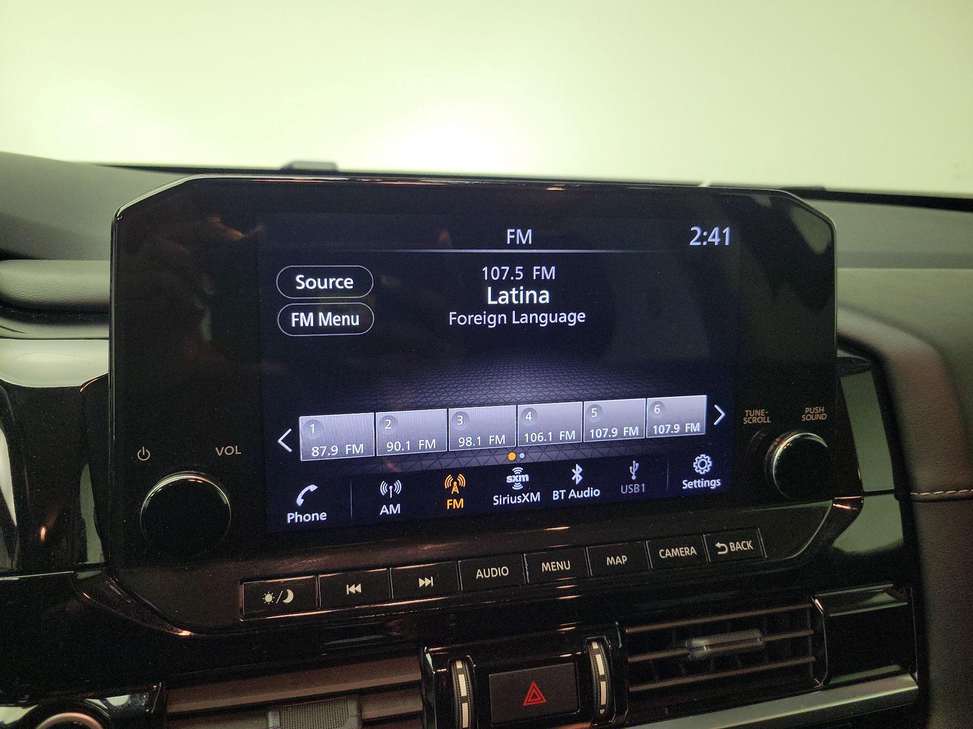 Thumbnail: 2023 Nissan Pathfinder - 16