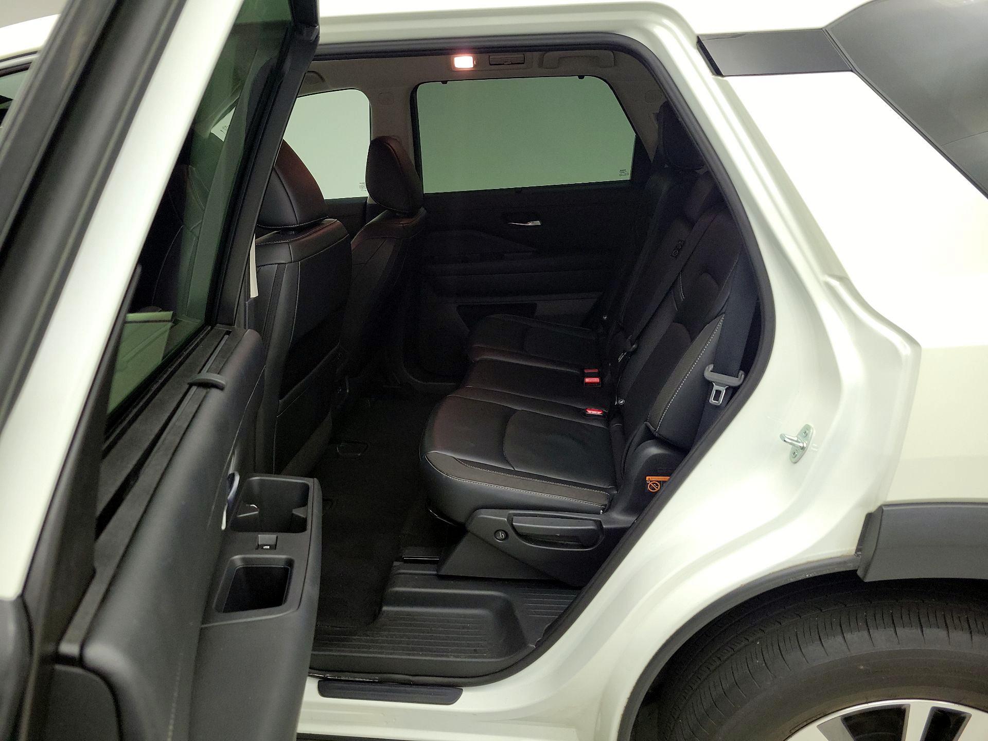 Thumbnail: 2023 Nissan Pathfinder - 20