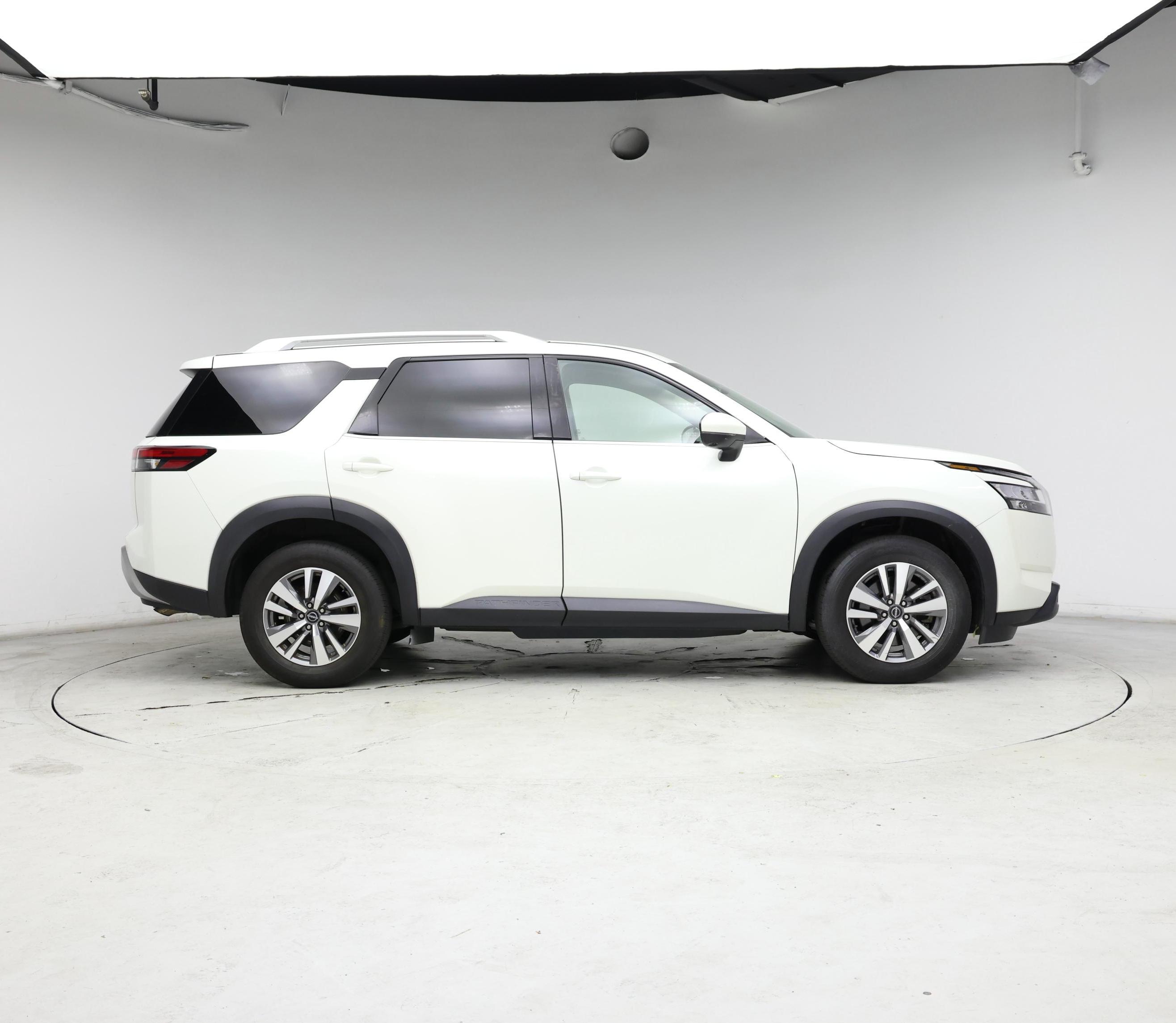 Thumbnail: 2023 Nissan Pathfinder - 7