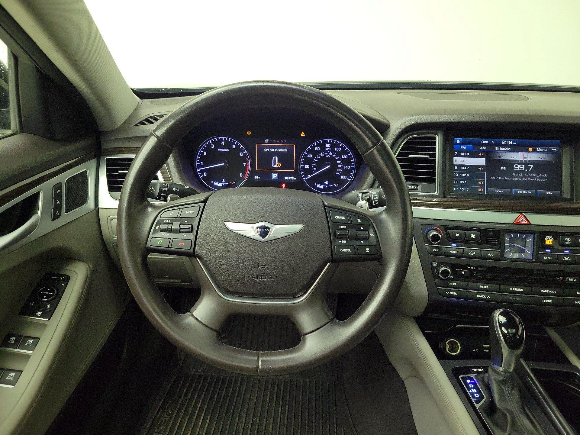 Thumbnail: 2015 Hyundai Genesis - 10