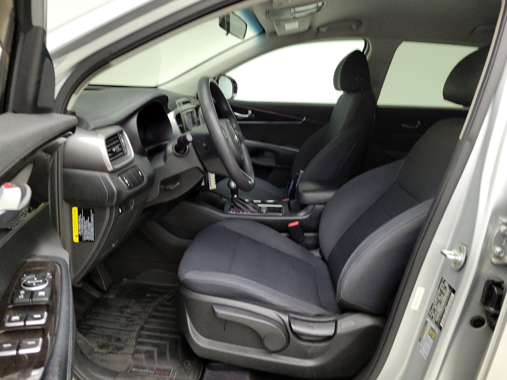 Thumbnail: 2018 Kia Sorento - 11