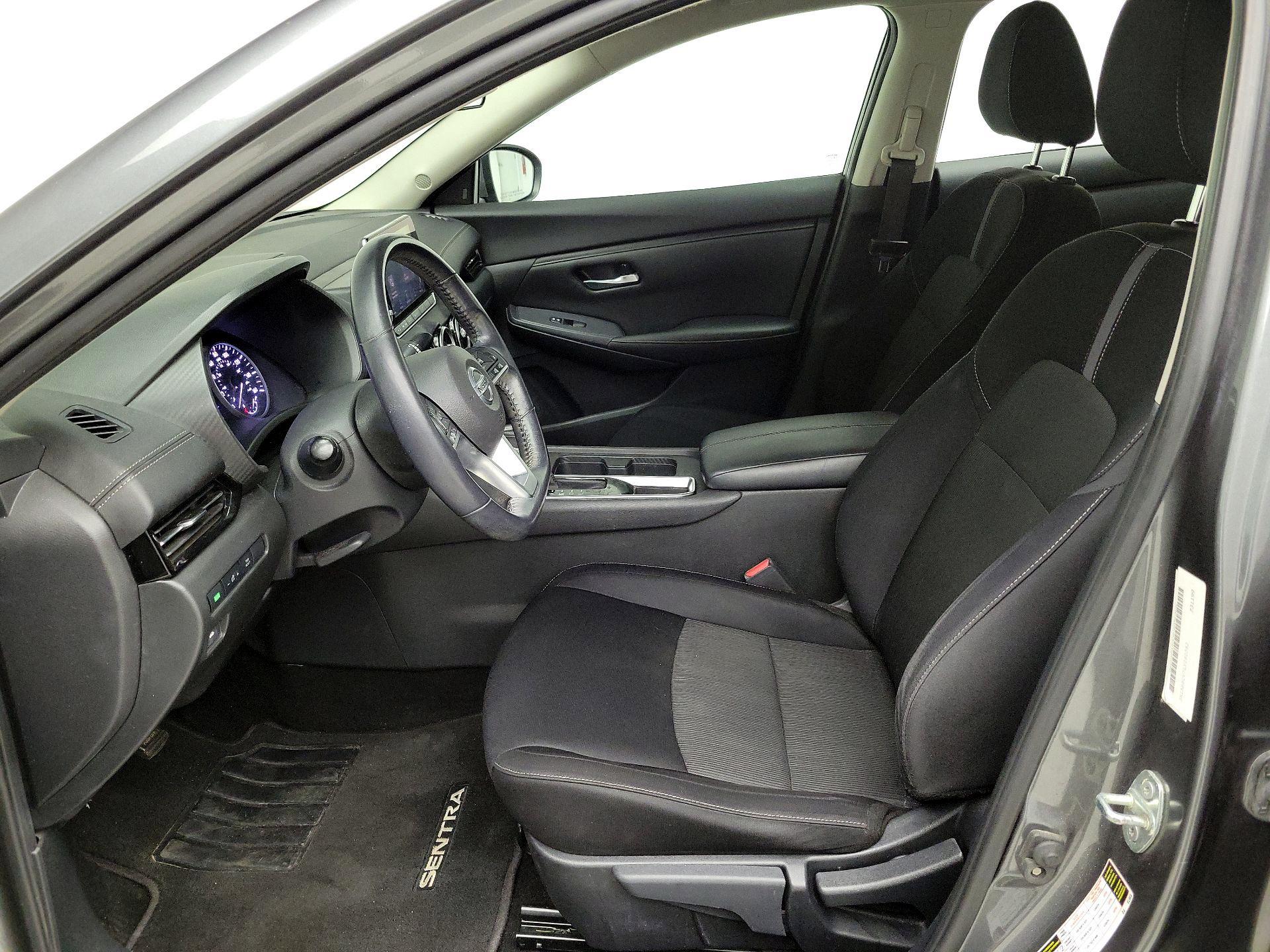 Thumbnail: 2020 Nissan Sentra - 11