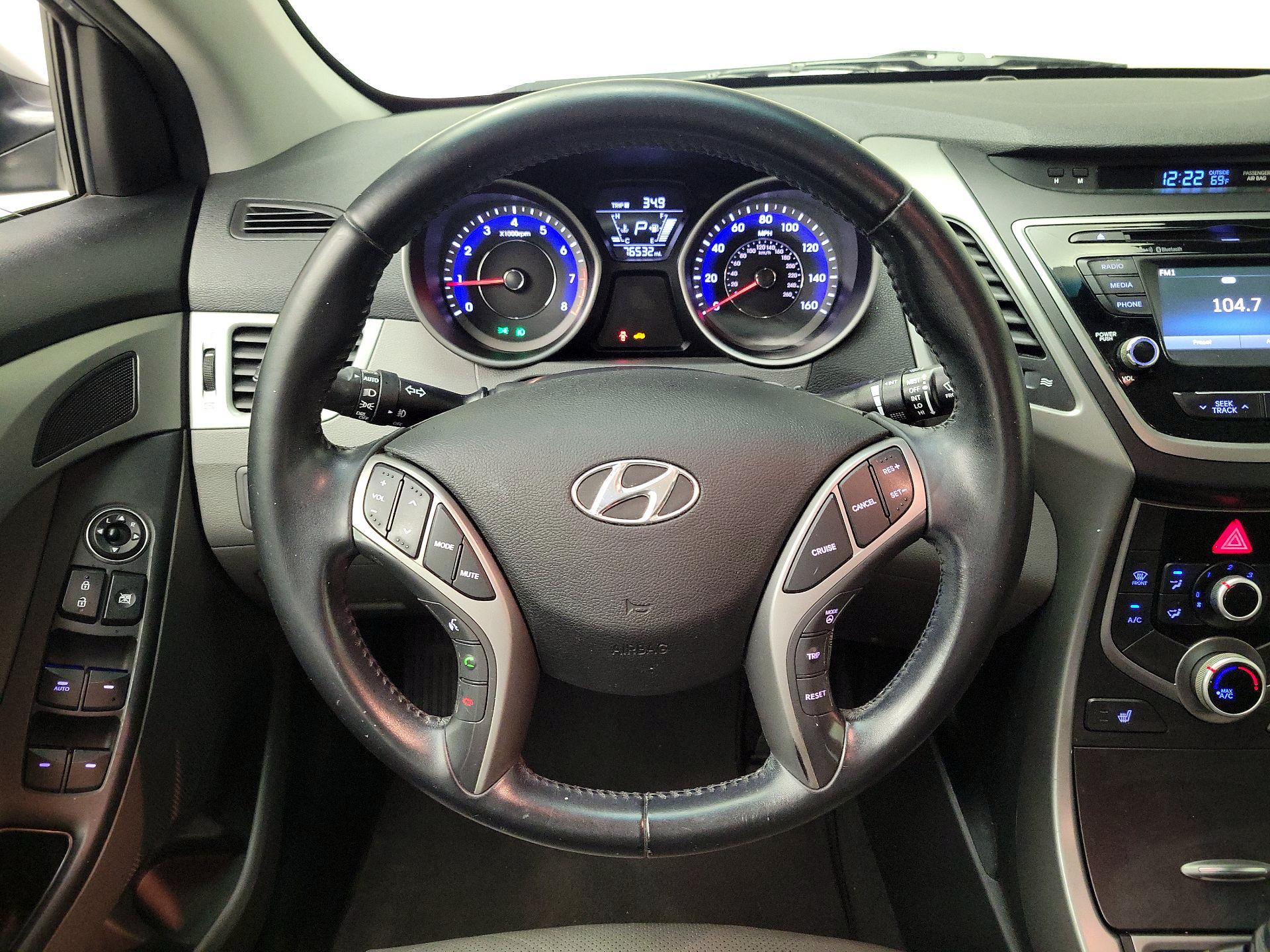 Thumbnail: 2015 Hyundai Elantra - 10