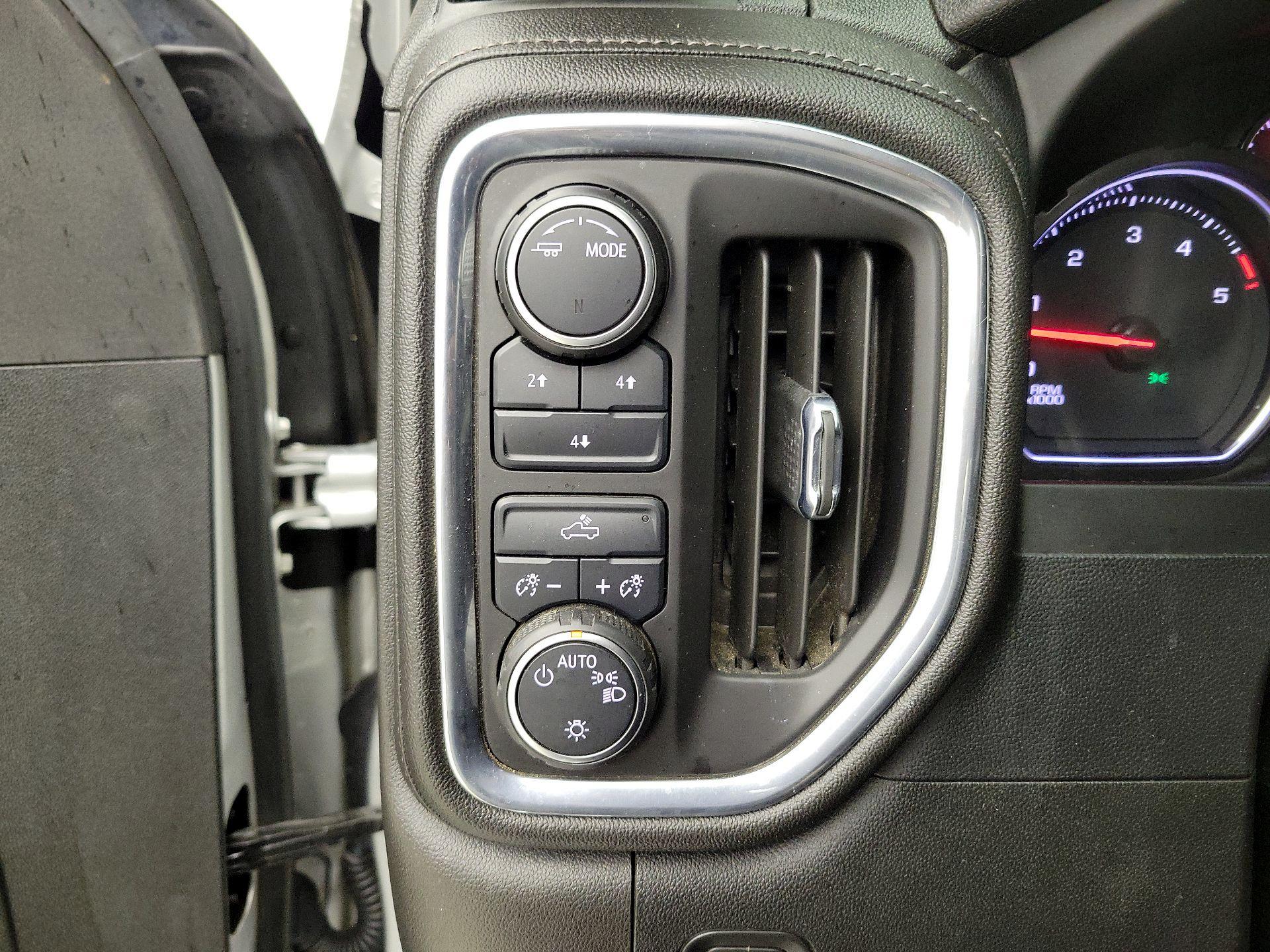 Thumbnail: 2023 Chevrolet Silverado 2500 - 13