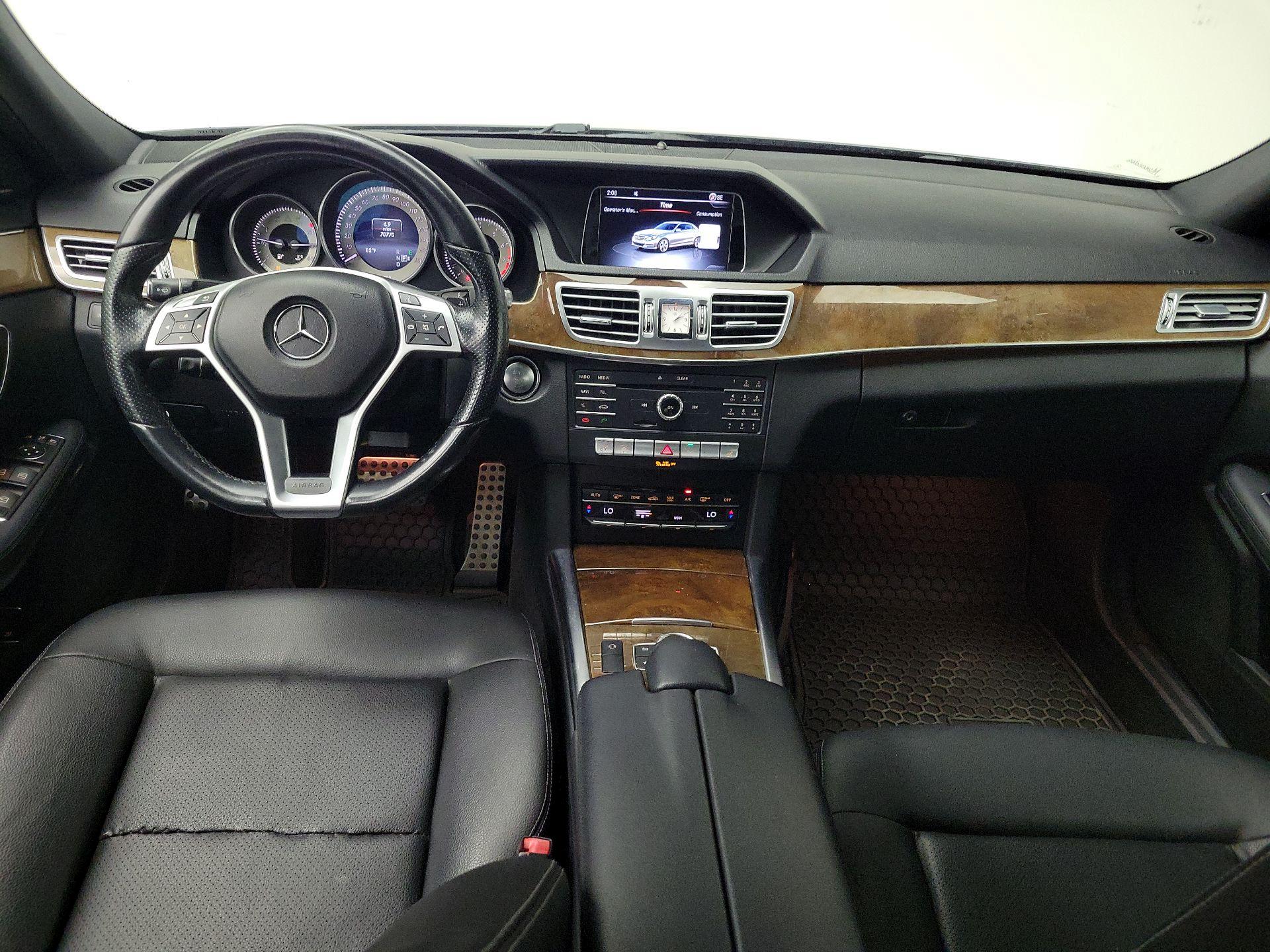 Thumbnail: 2016 Mercedes-Benz E-Class - 9