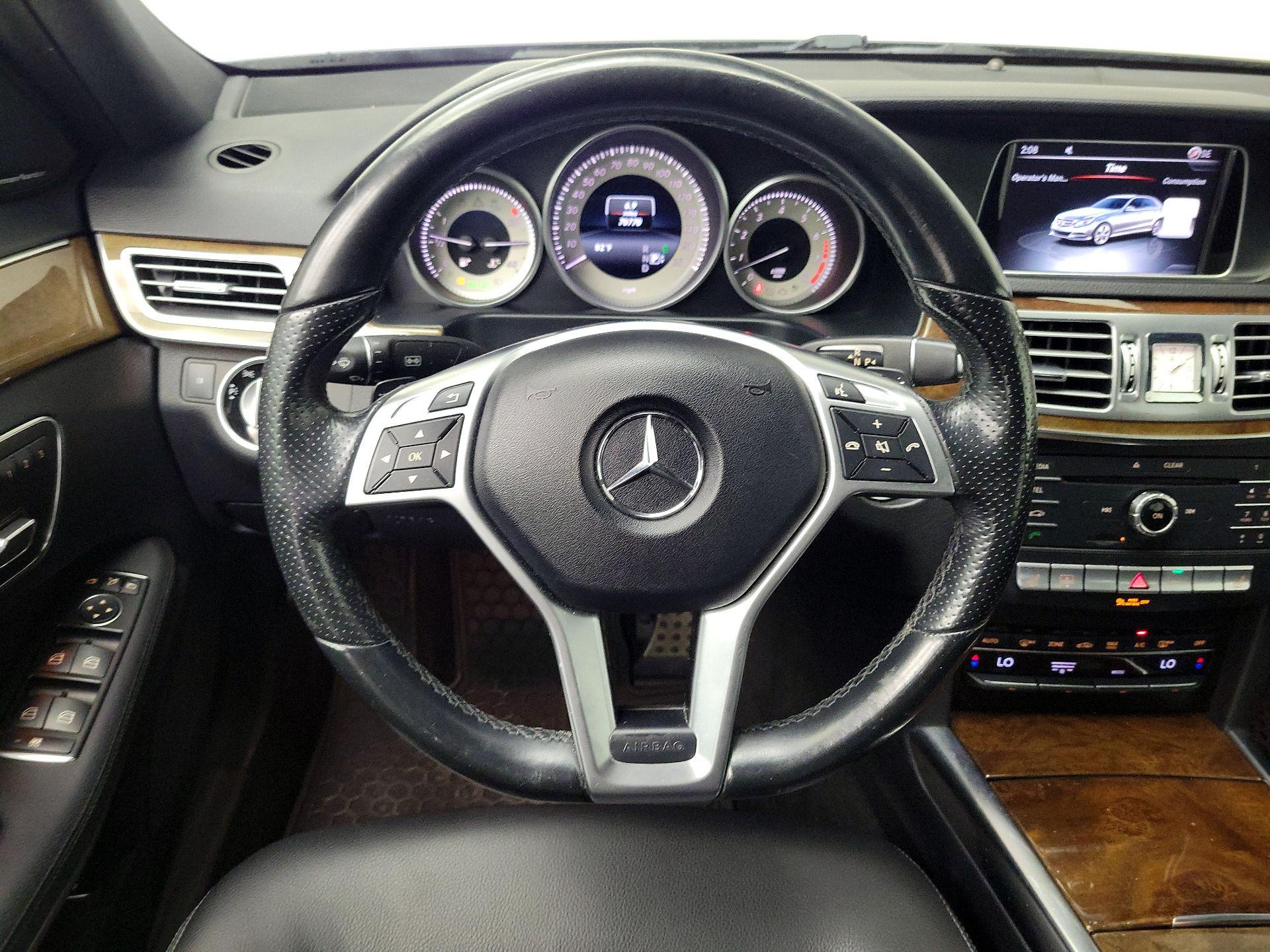 Thumbnail: 2016 Mercedes-Benz E-Class - 10