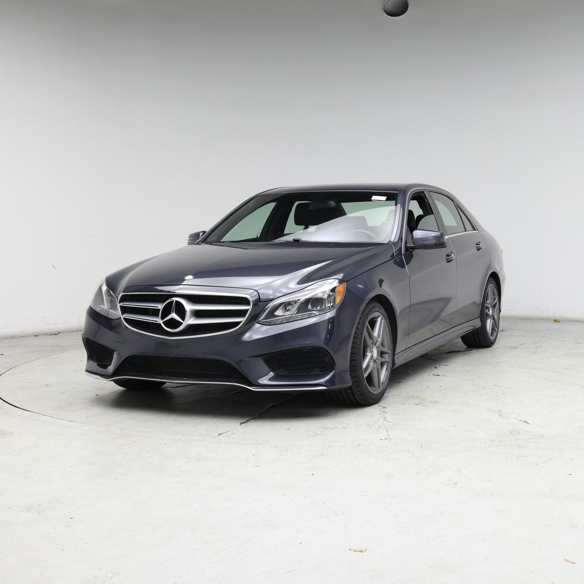 Thumbnail: 2016 Mercedes-Benz E-Class - 4