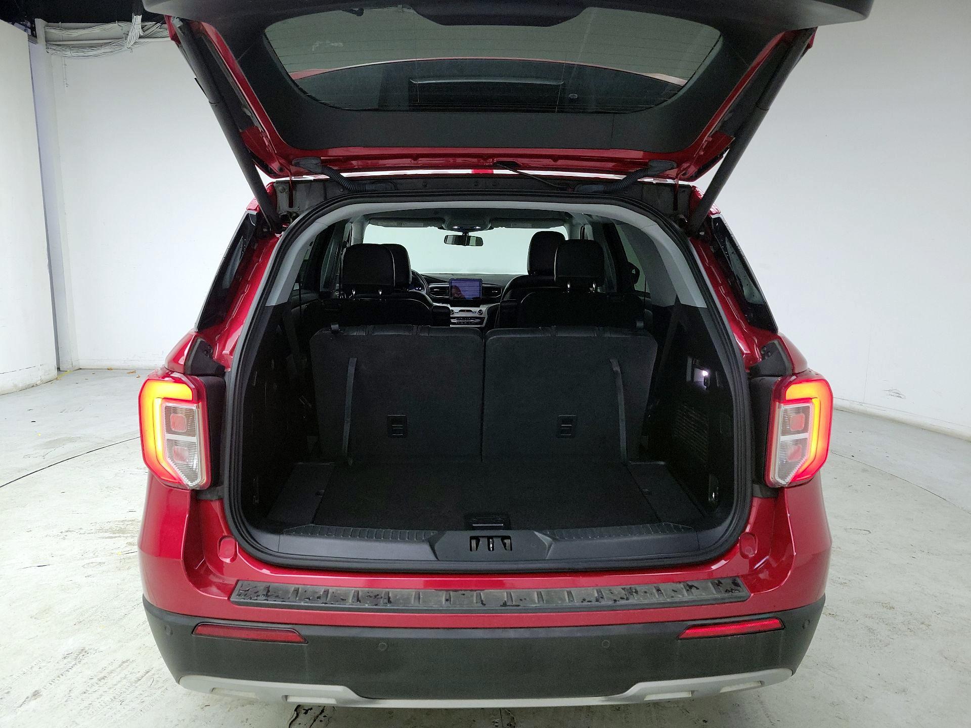 Thumbnail: 2020 Ford Explorer - 20