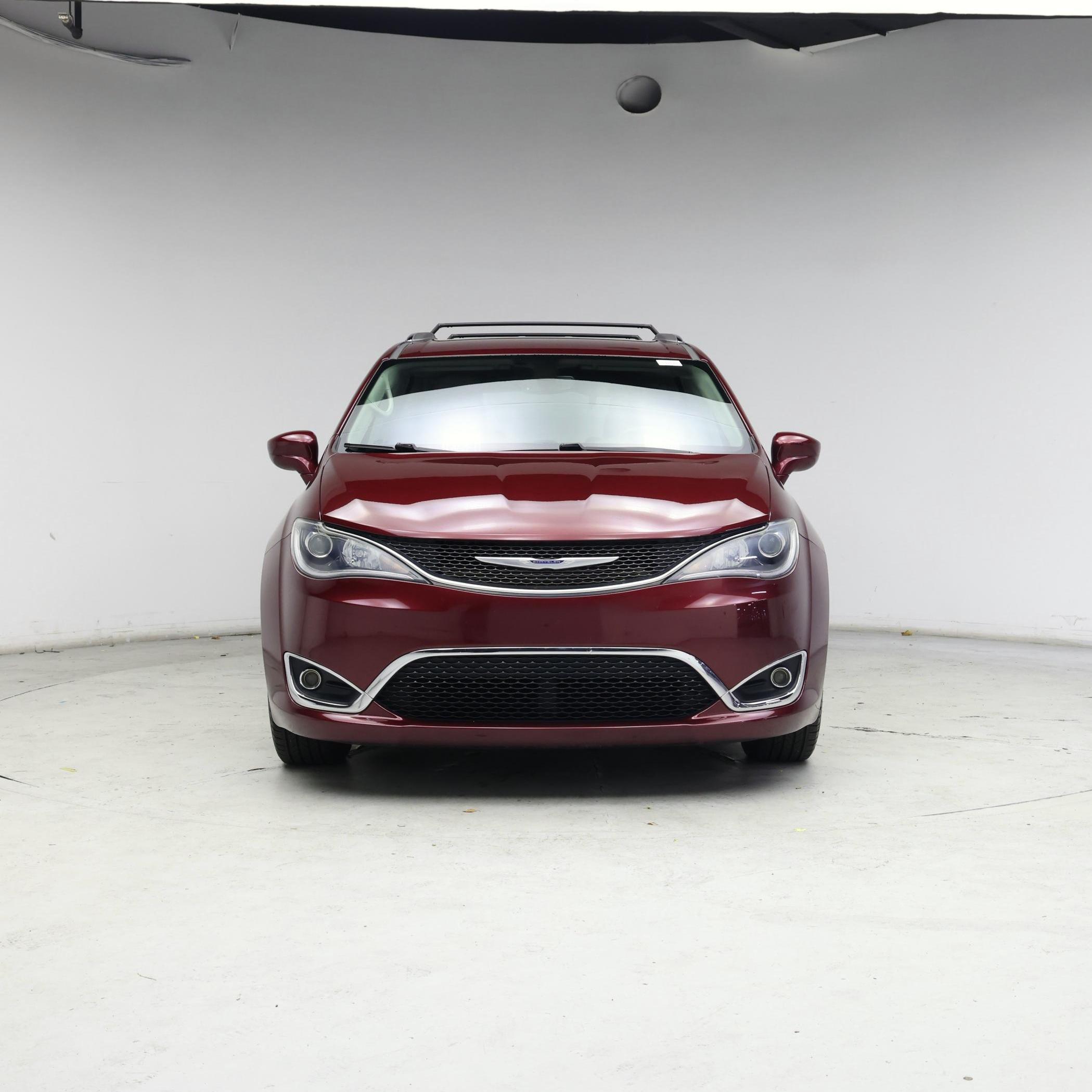 Thumbnail: 2019 Chrysler Pacifica - 5