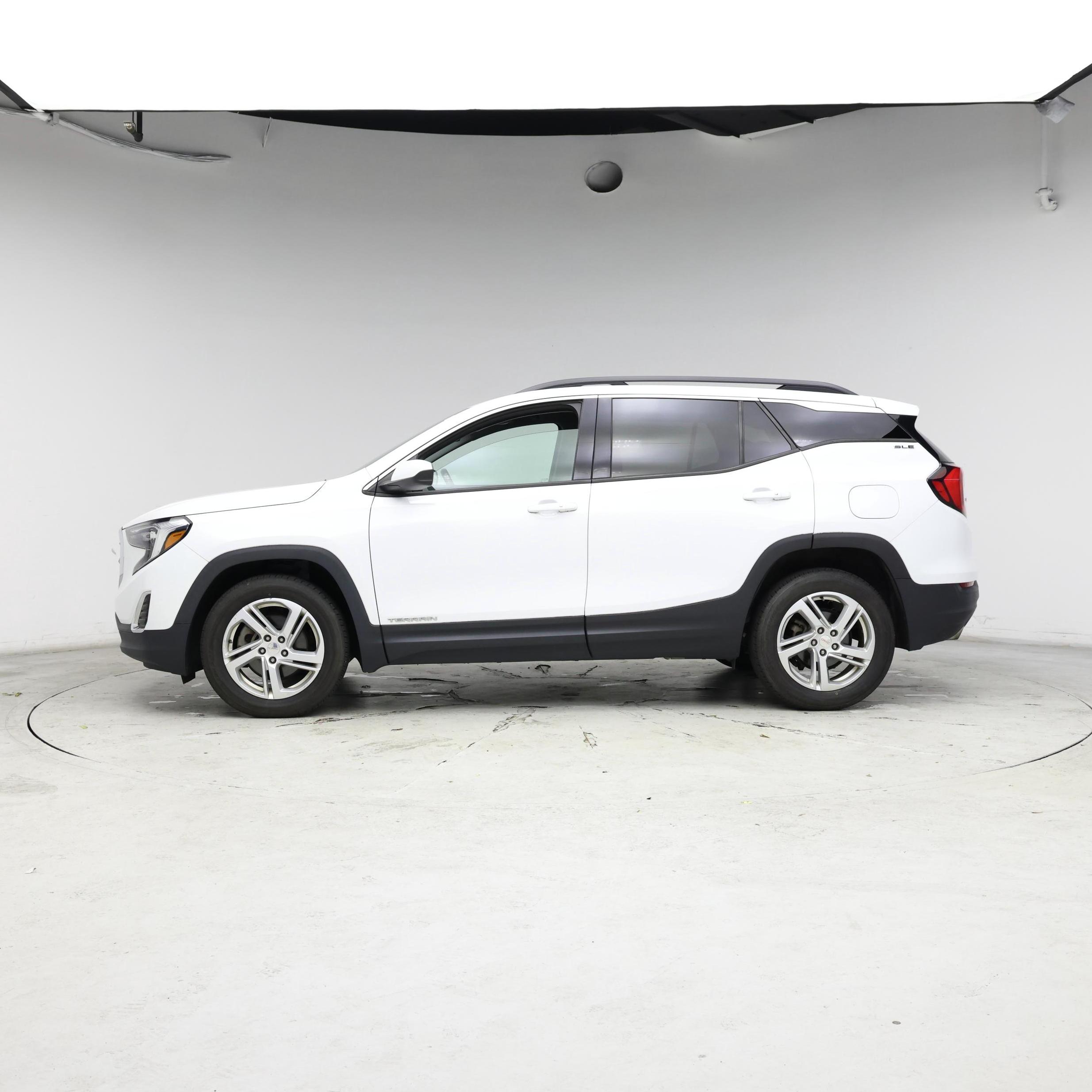 Thumbnail: 2018 GMC Terrain - 3