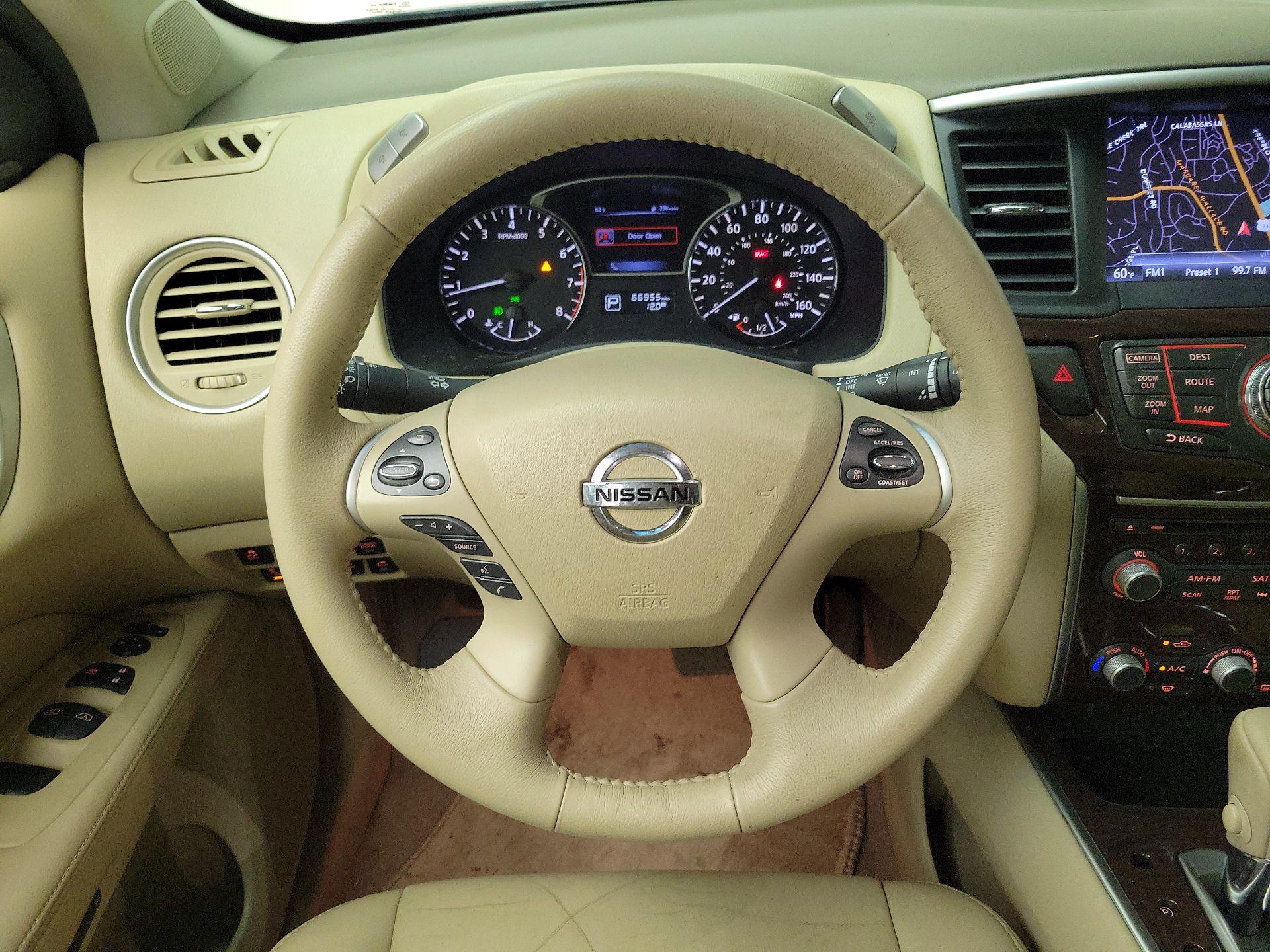 Thumbnail: 2015 Nissan Pathfinder - 10