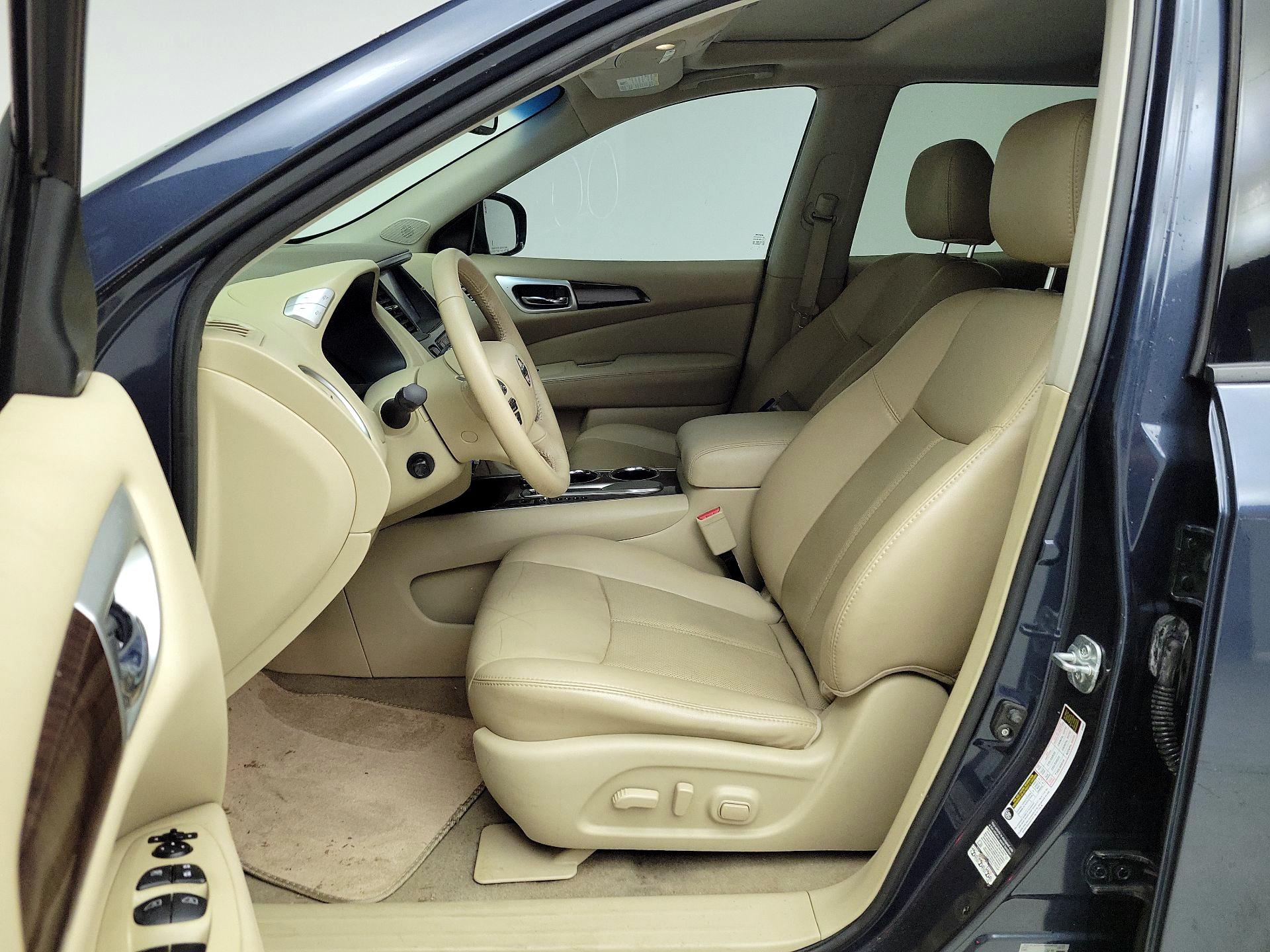 Thumbnail: 2015 Nissan Pathfinder - 11
