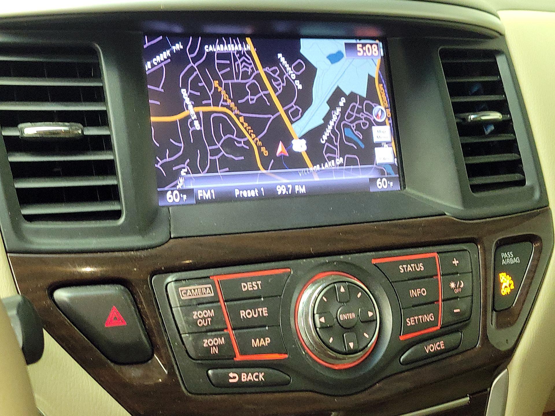 Thumbnail: 2015 Nissan Pathfinder - 15