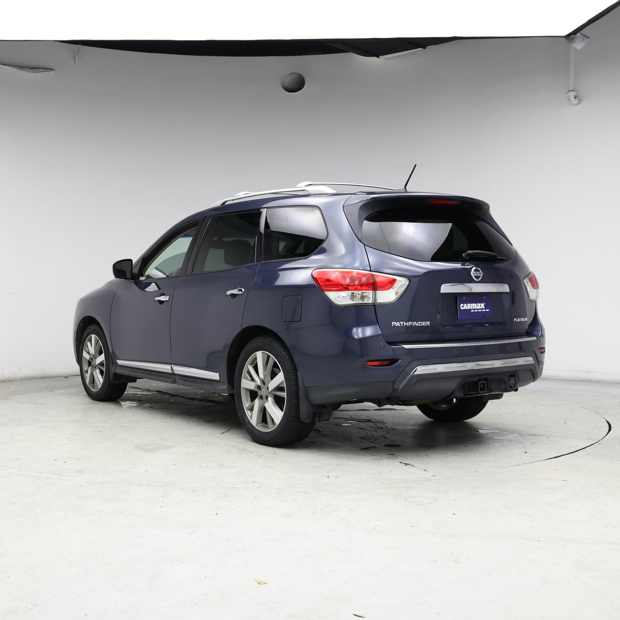 Thumbnail: 2015 Nissan Pathfinder - 2