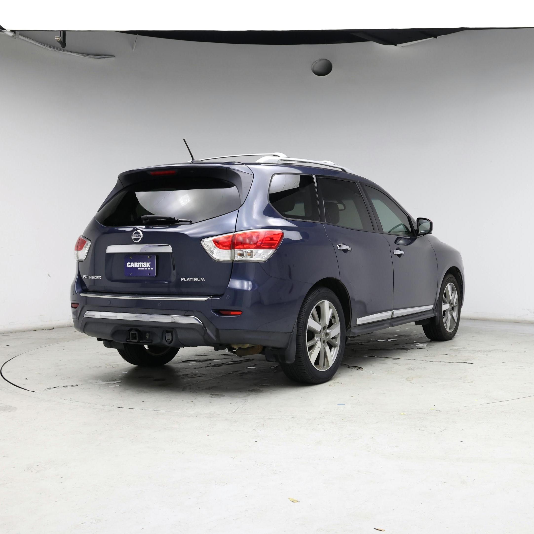 Thumbnail: 2015 Nissan Pathfinder - 8