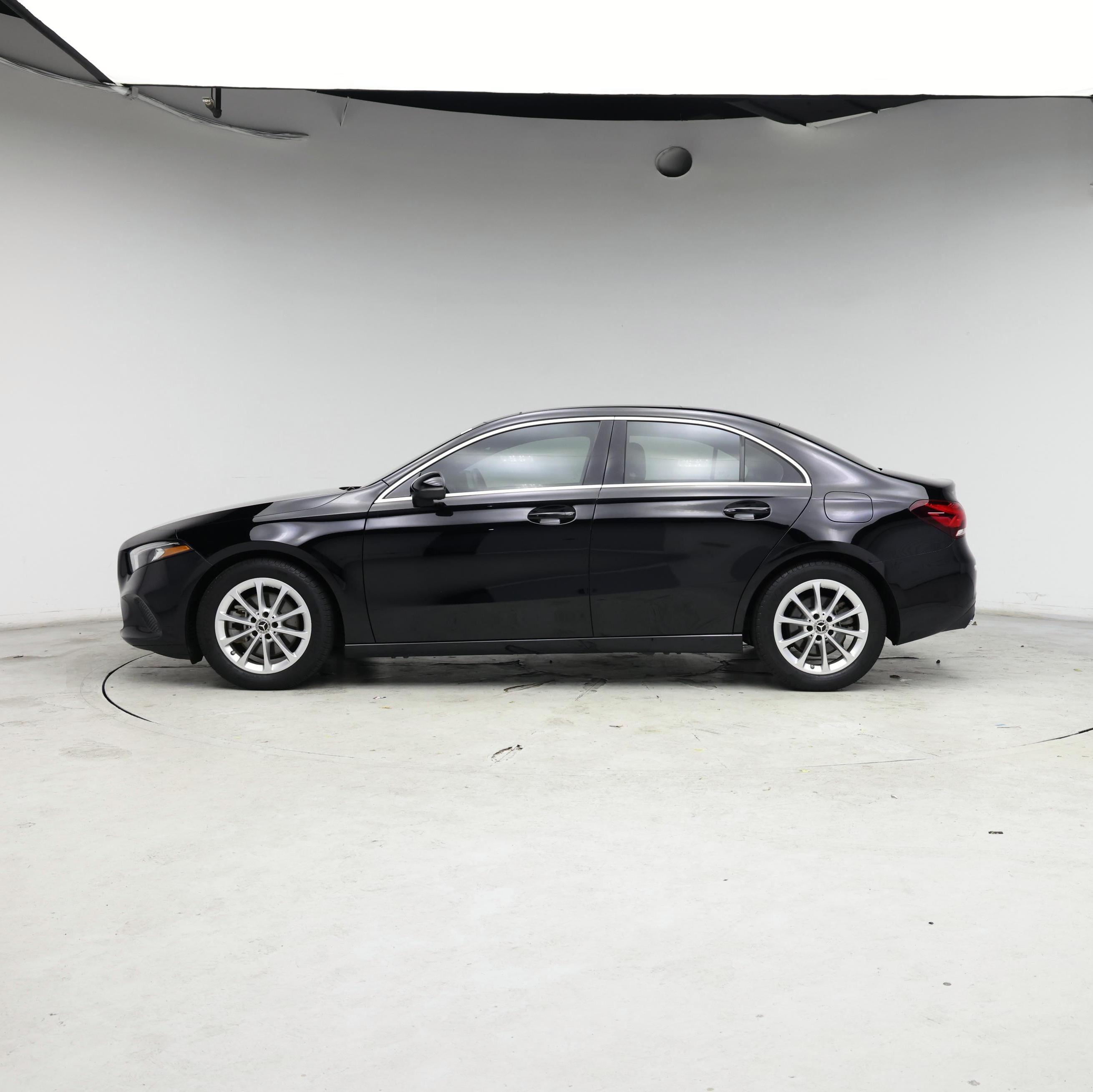 Thumbnail: 2020 Mercedes-Benz A-Class - 3