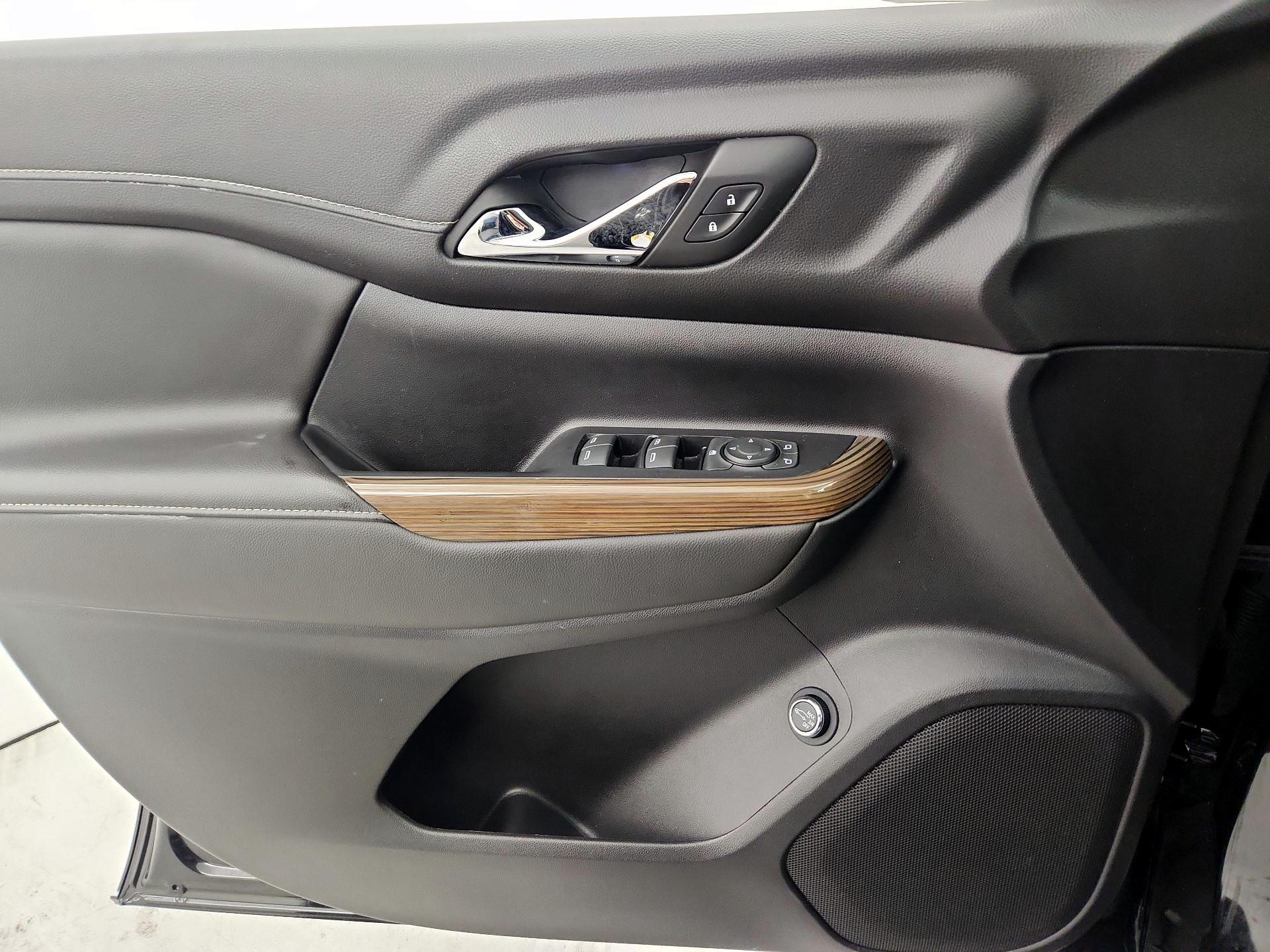Thumbnail: 2023 GMC Acadia - 12