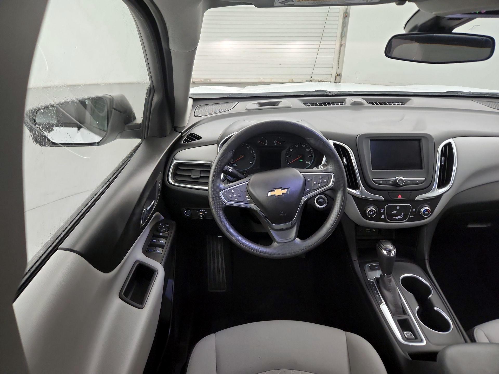 Thumbnail: 2020 Chevrolet Equinox - 10