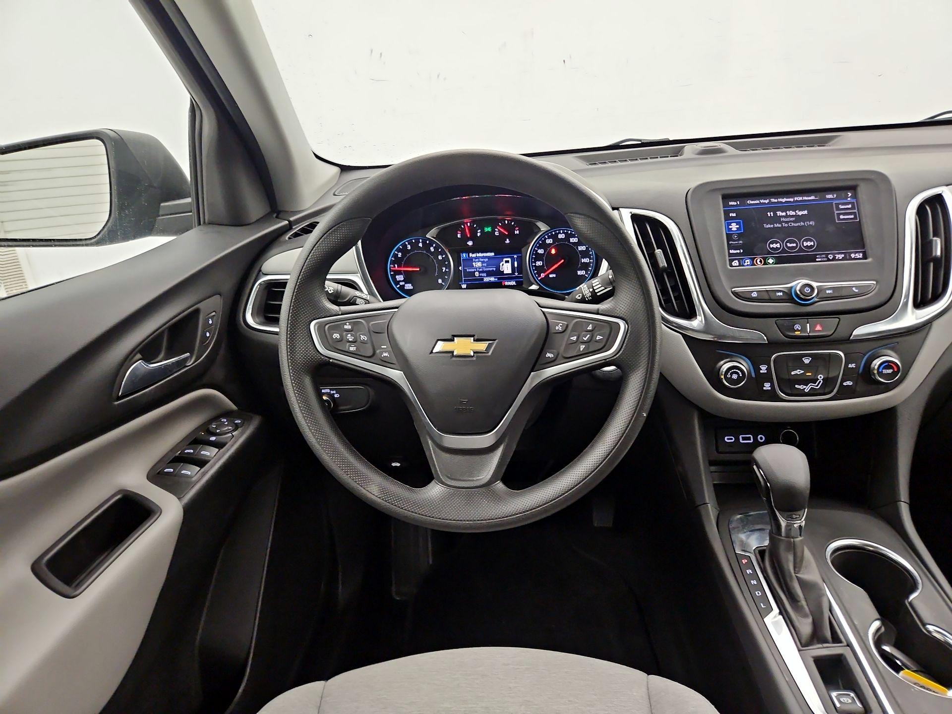 Thumbnail: 2022 Chevrolet Equinox - 10