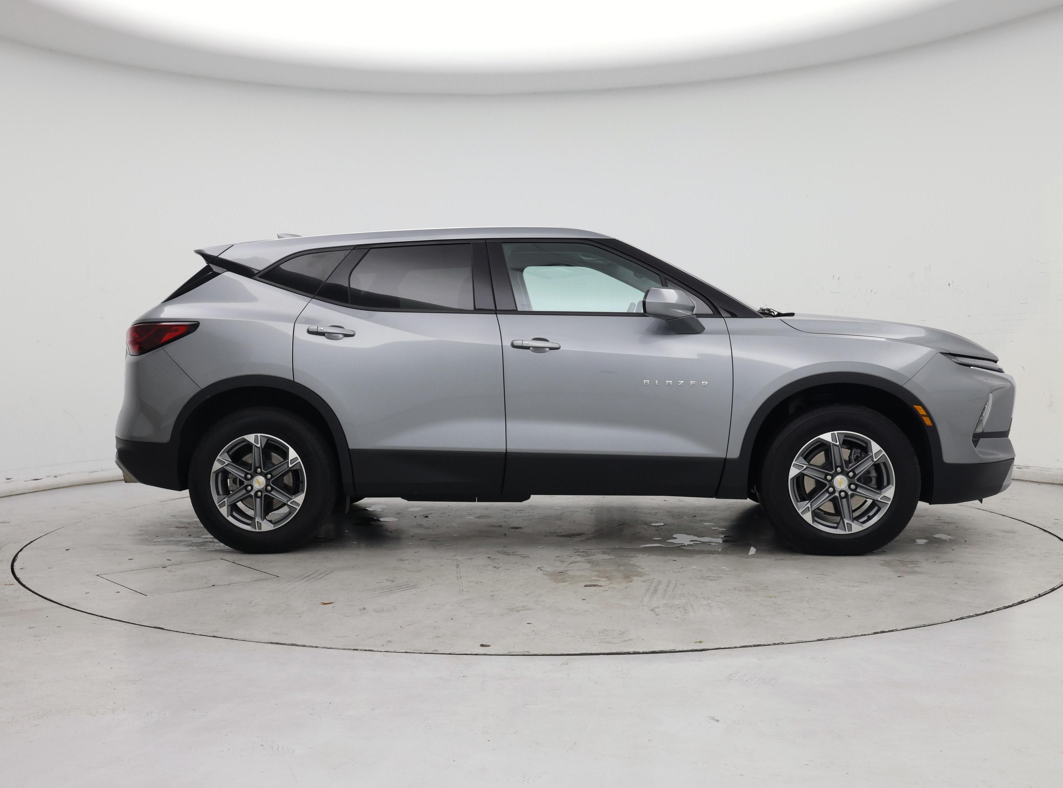 Thumbnail: 2023 Chevrolet Blazer - 7