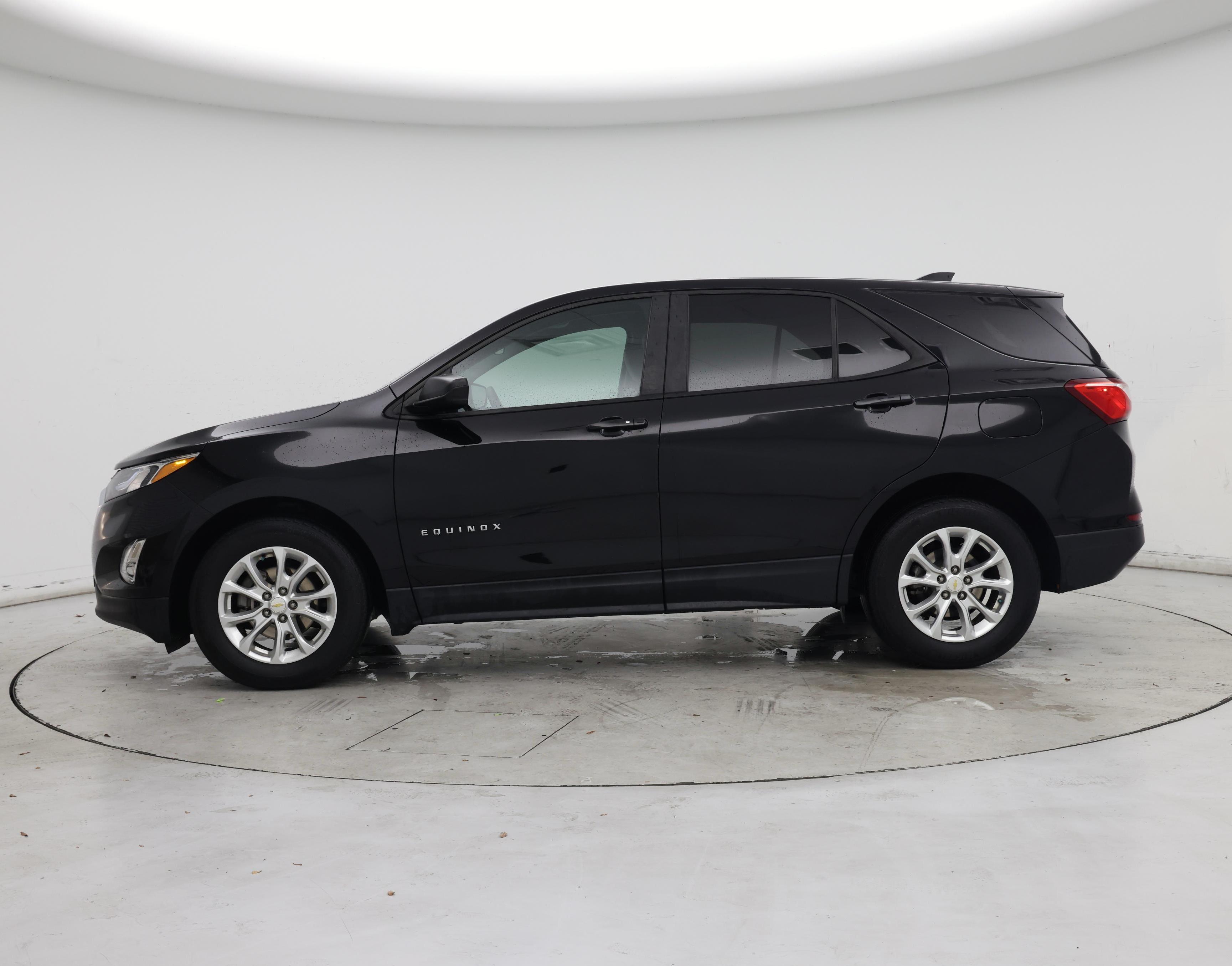 Thumbnail: 2020 Chevrolet Equinox - 3
