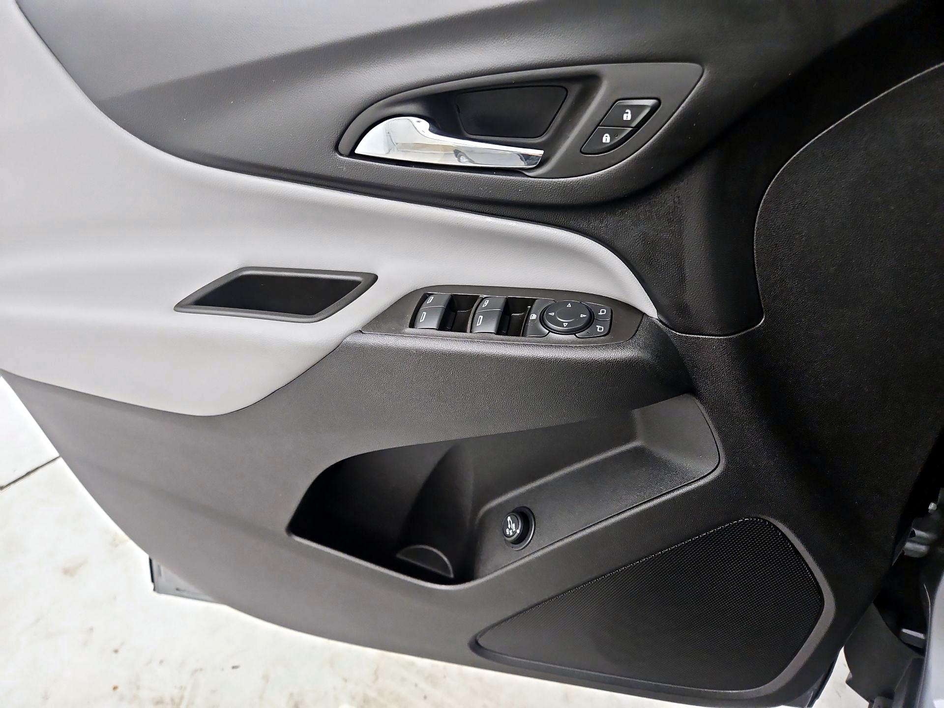 Thumbnail: 2023 Chevrolet Equinox - 12